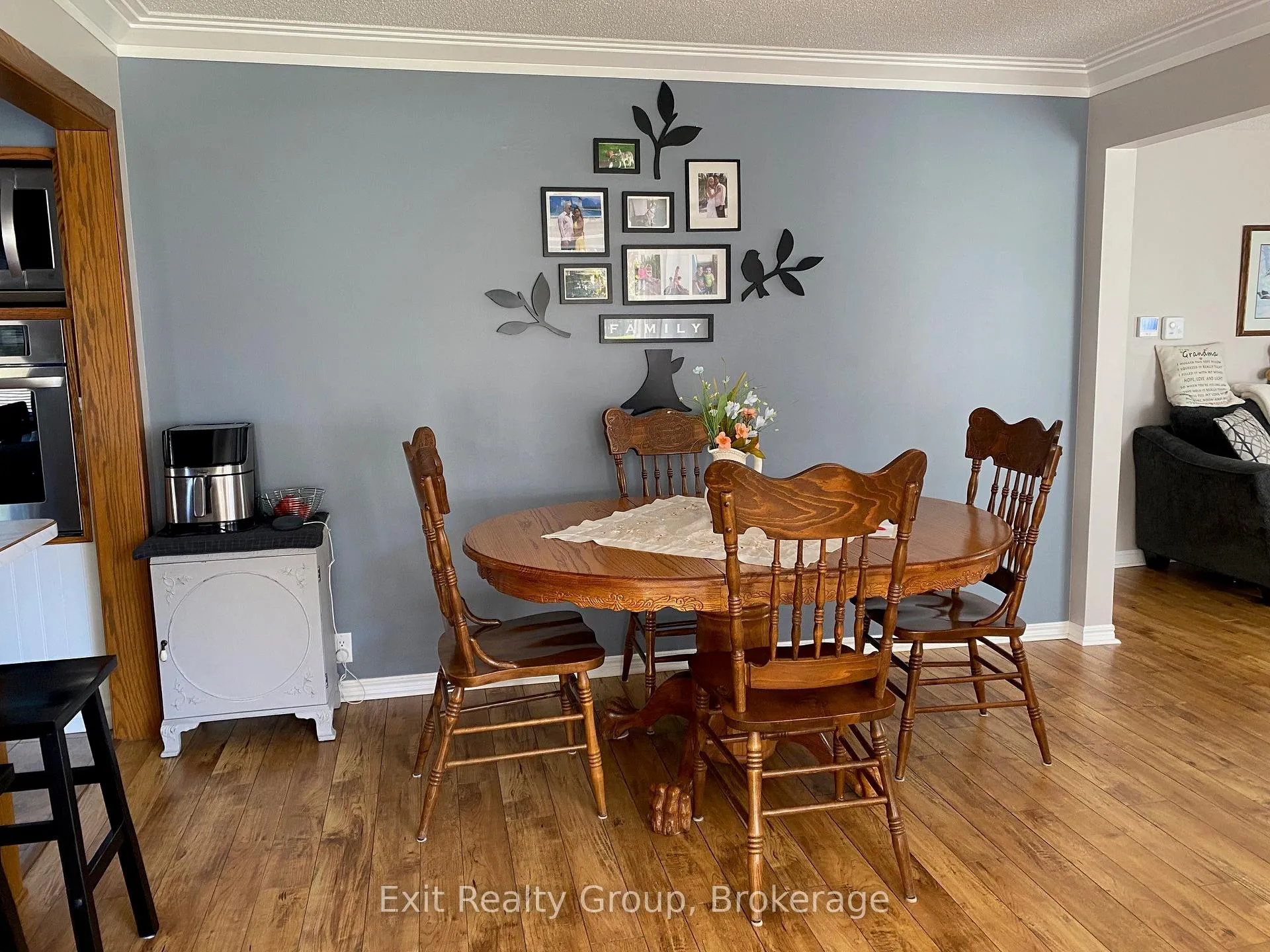 Photo 12 of 19 Belleville Street, Quinte West, Frankford Ward — HOMEH