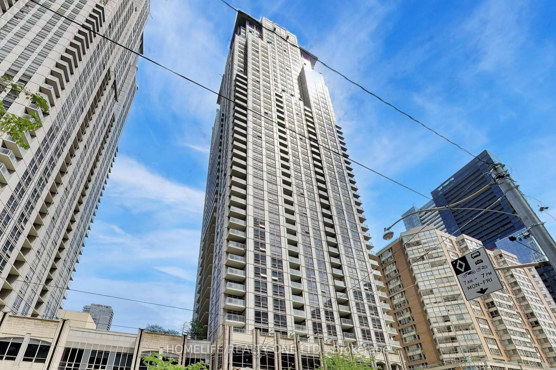 Photo 3 of Unit 2709, 761 Bay Street, Toronto, Bay Street Corridor — HOMEH