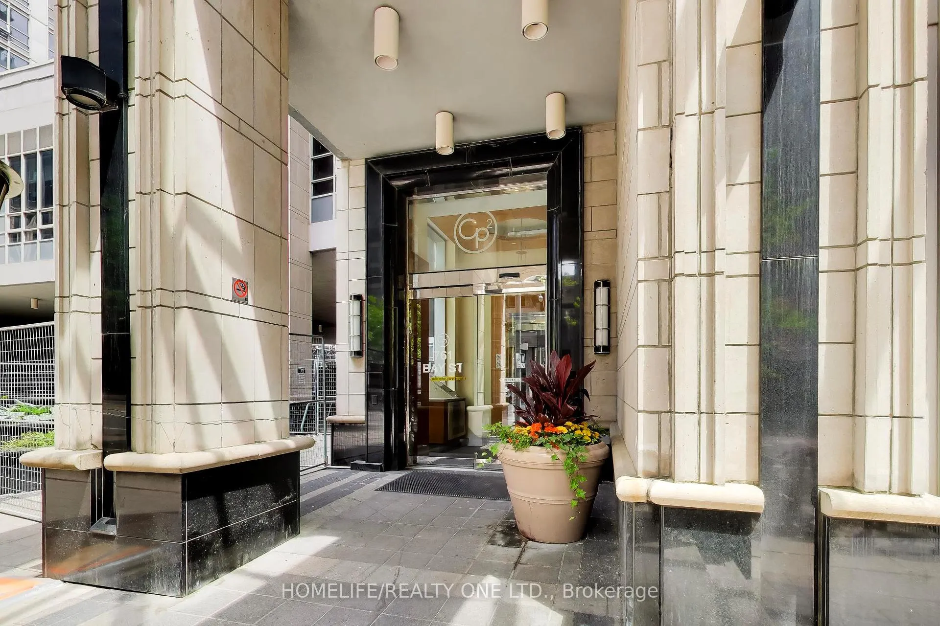 Photo 4 of Unit 2709, 761 Bay Street, Toronto, Bay Street Corridor — HOMEH