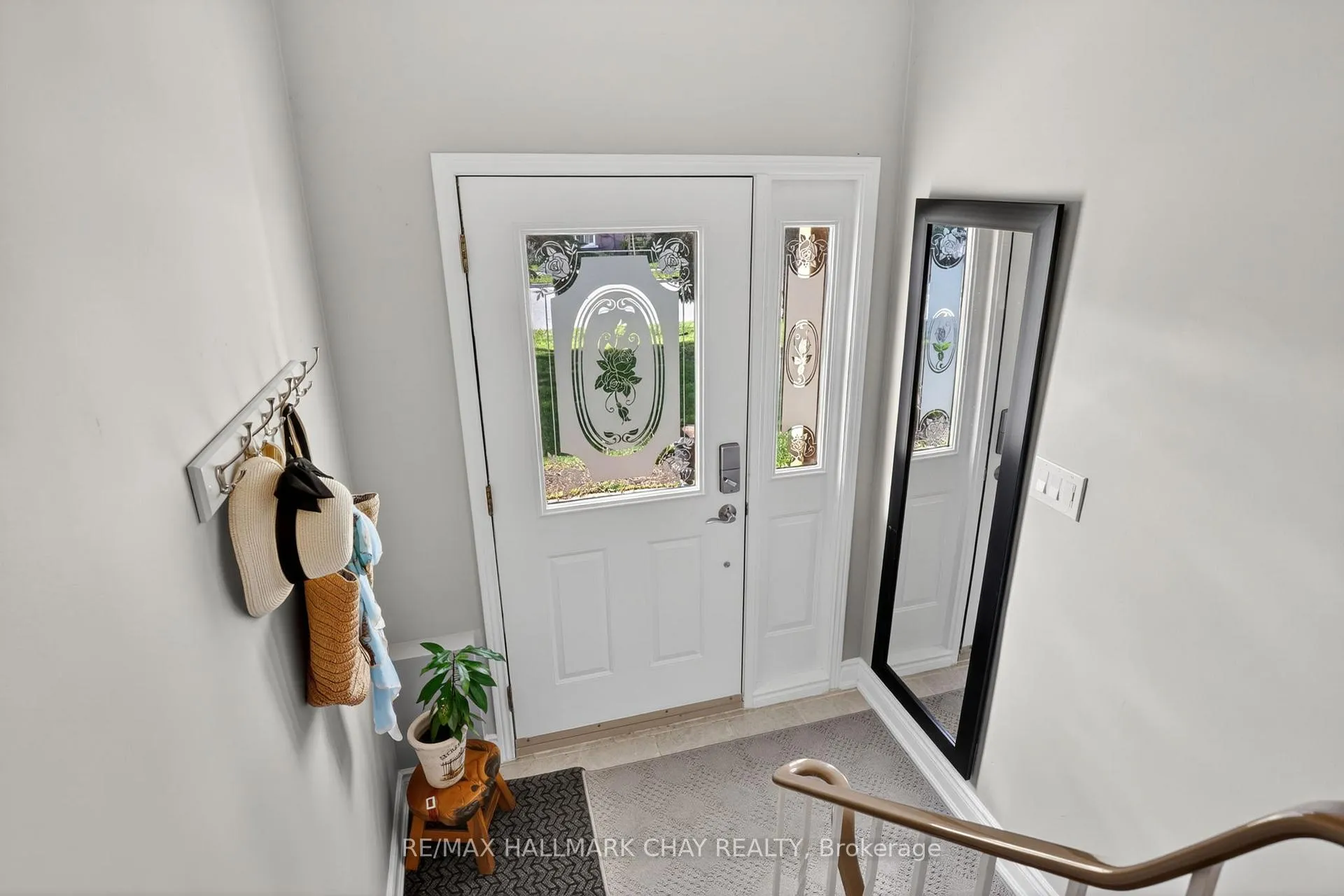 Photo 3 of Unit Lower Unit, 46 Essa Road, New Tecumseth, Alliston — HOMEH