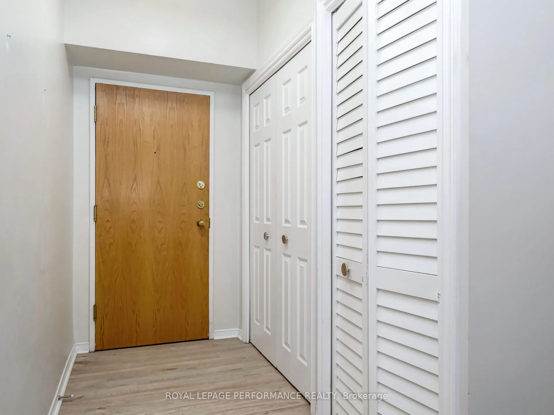 Photo 4 of Unit 205, 199 Kent Street, Ottawa, Ottawa Centre — HOMEH