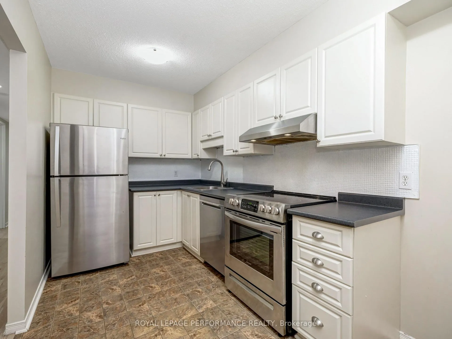 Photo 7 of Unit 205, 199 Kent Street, Ottawa, Ottawa Centre — HOMEH