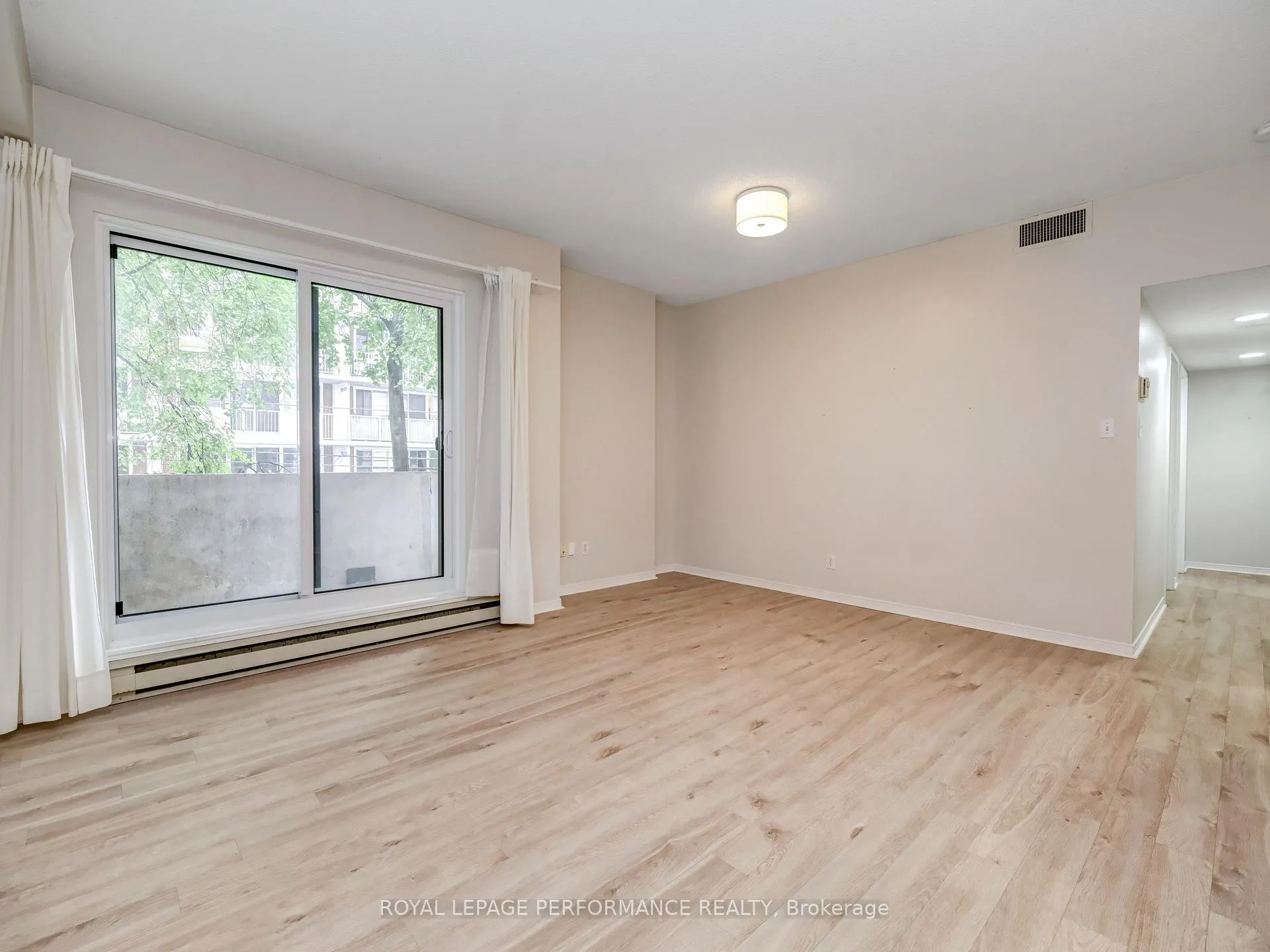 Photo 12 of Unit 205, 199 Kent Street, Ottawa, Ottawa Centre — HOMEH