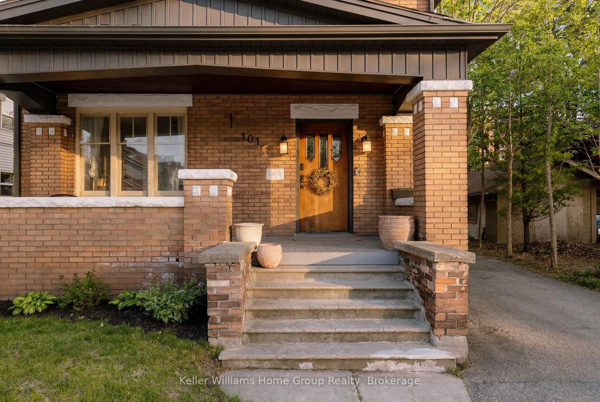 Photo 2 of 101 Park Street, Waterloo — HOMEH