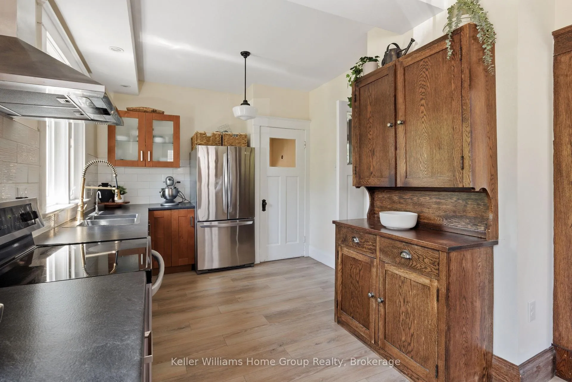 Photo 13 of 101 Park Street, Waterloo — HOMEH