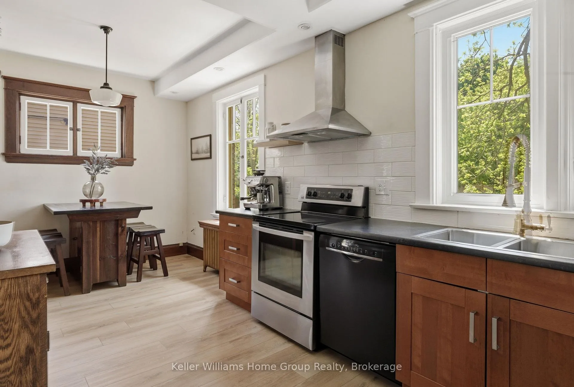 Photo 15 of 101 Park Street, Waterloo — HOMEH