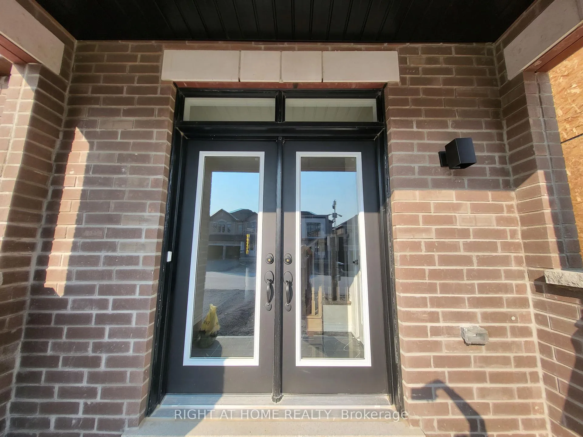 Photo 2 of 2117 Coppermine ( UPPER) Street, Oshawa, Kedron — HOMEH