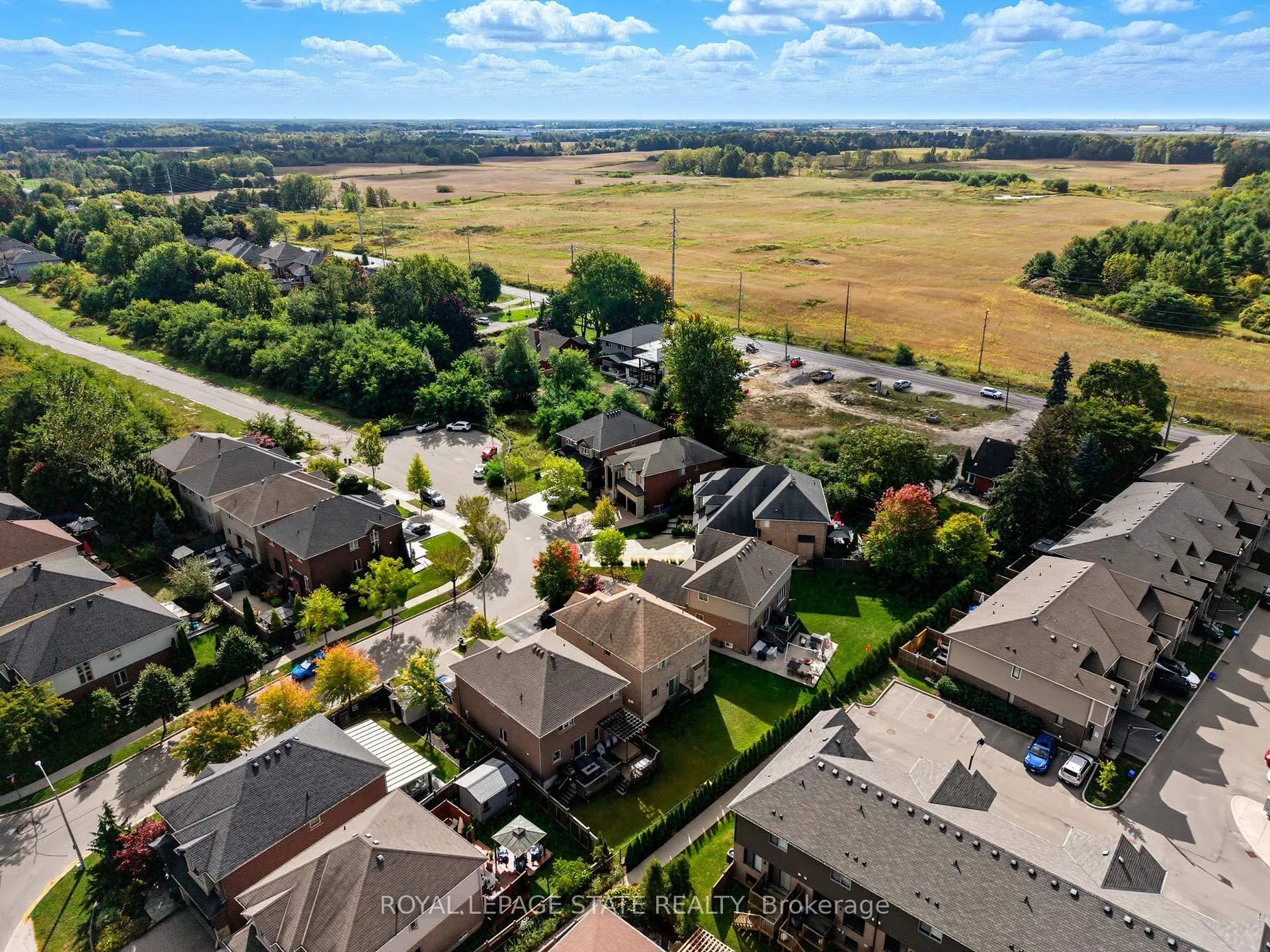 Photo 5 of 23 kellogg Avenue, Hamilton, Rural Glanbrook — HOMEH