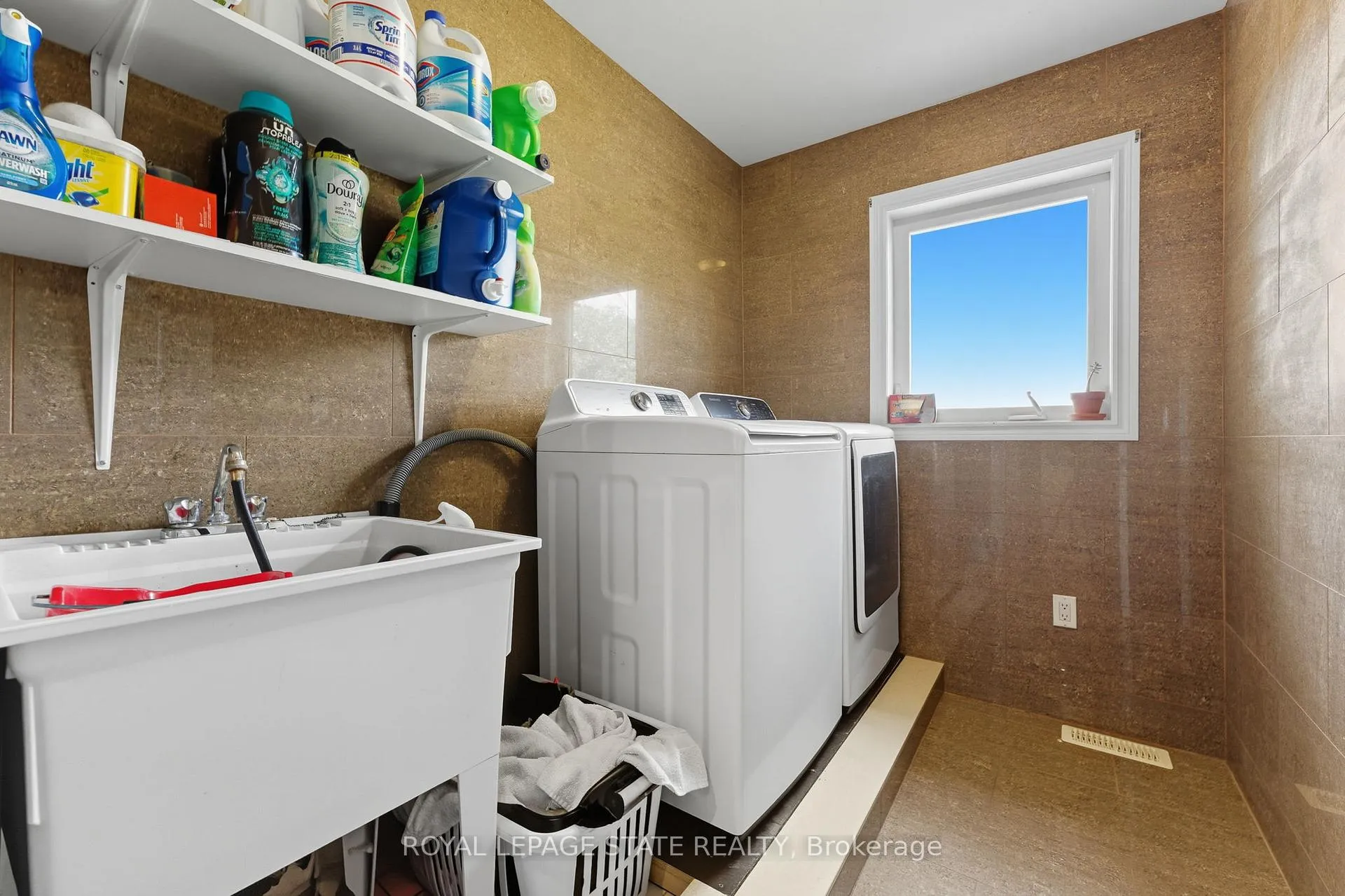 Photo 27 of 23 kellogg Avenue, Hamilton, Rural Glanbrook — HOMEH