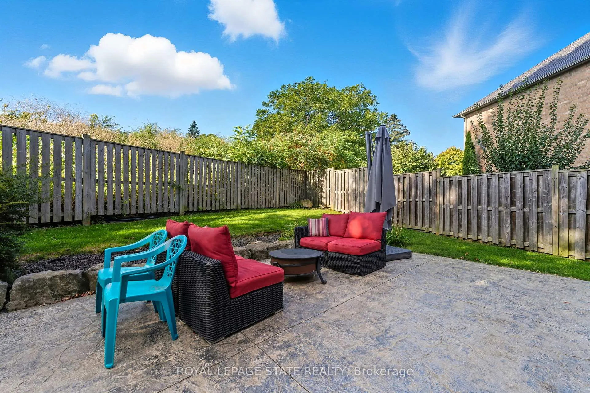 Photo 38 of 23 kellogg Avenue, Hamilton, Rural Glanbrook — HOMEH