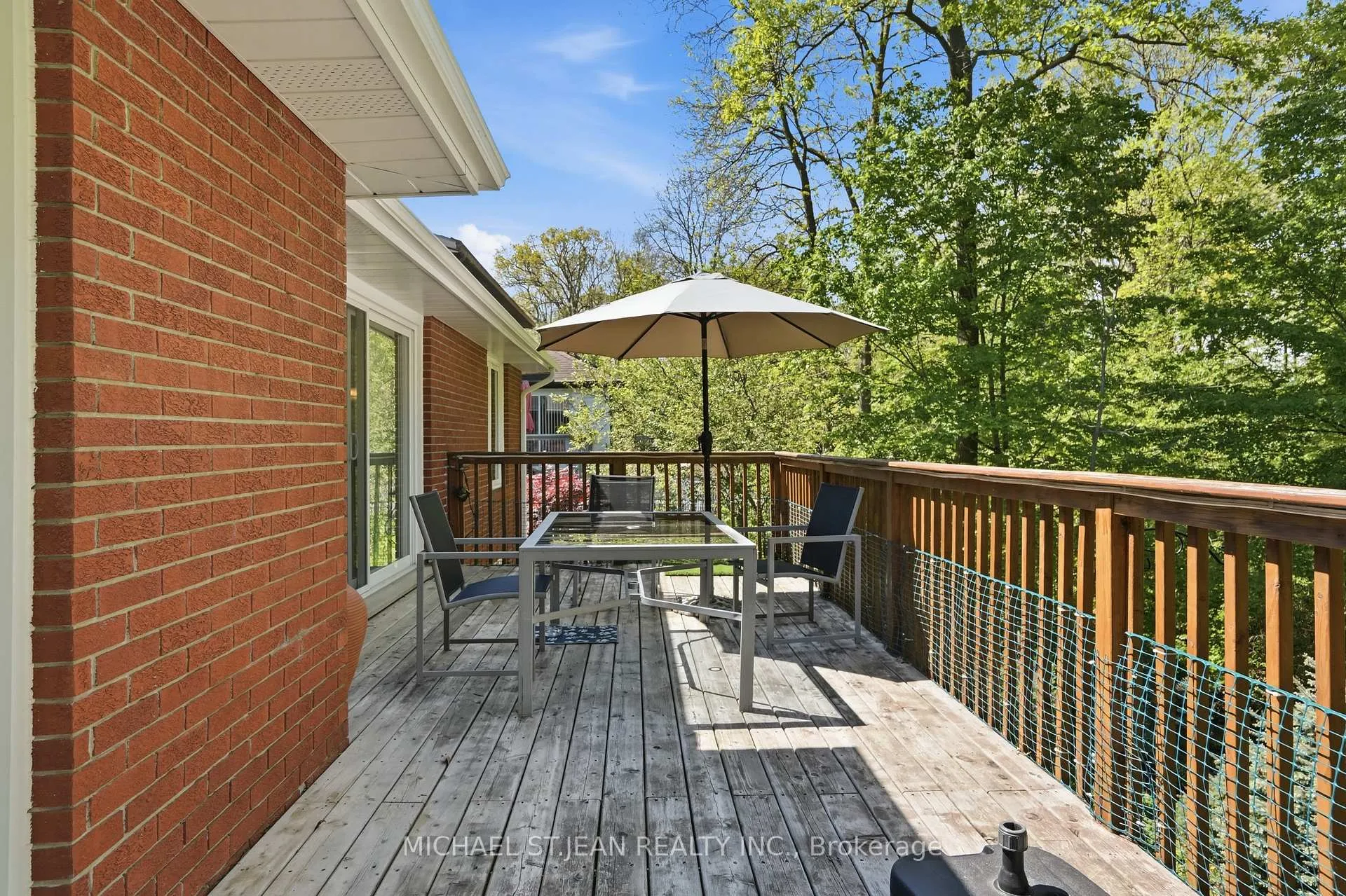 Photo 35 of 268 Memorial Drive, Brantford — HOMEH