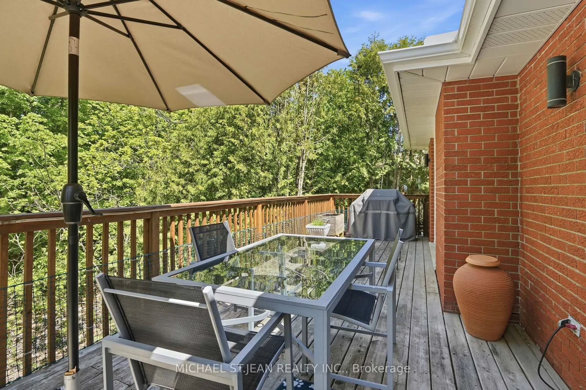 Photo 36 of 268 Memorial Drive, Brantford — HOMEH