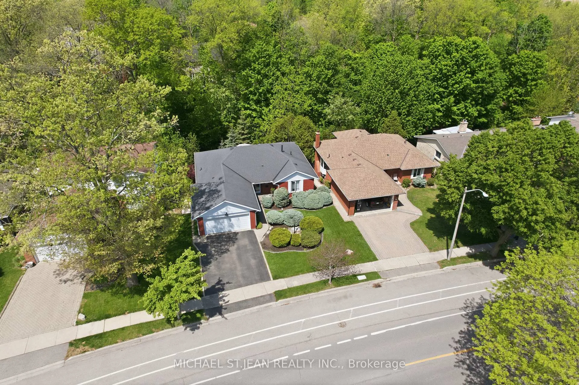 Photo 46 of 268 Memorial Drive, Brantford — HOMEH