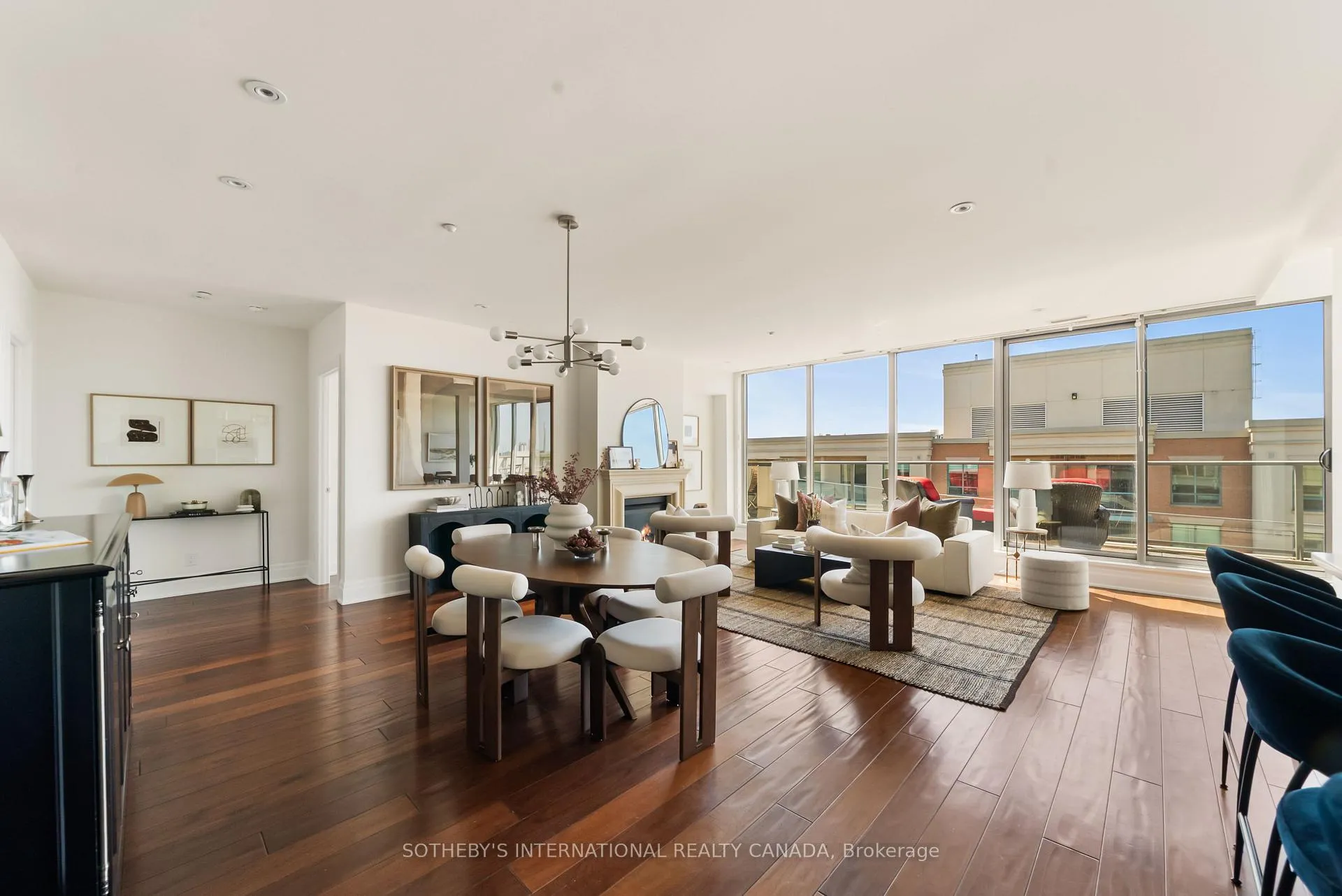 Photo 2 of Unit 501, 1 Rainsford Road, Toronto, The Beaches — HOMEH