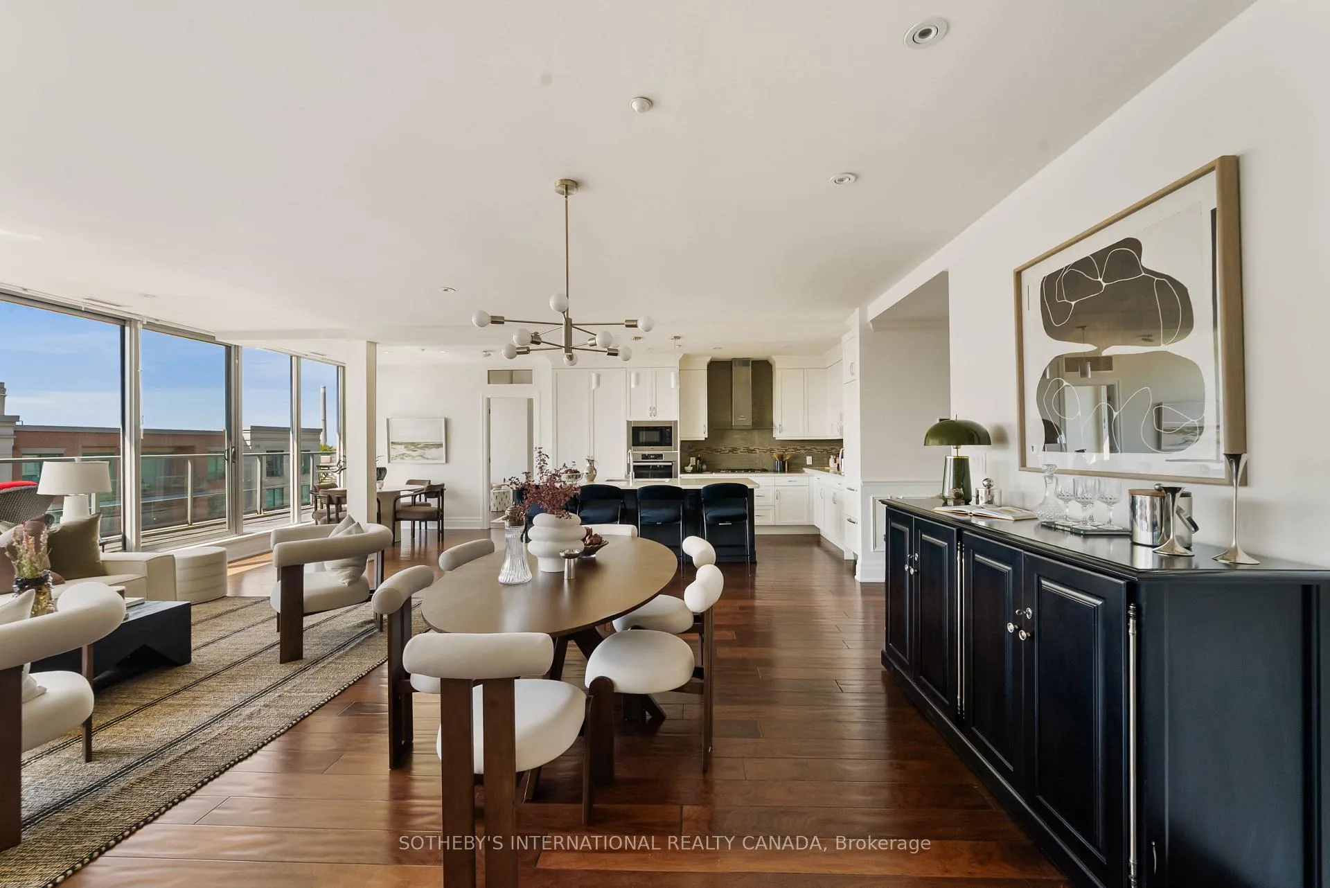 Photo 3 of Unit 501, 1 Rainsford Road, Toronto, The Beaches — HOMEH