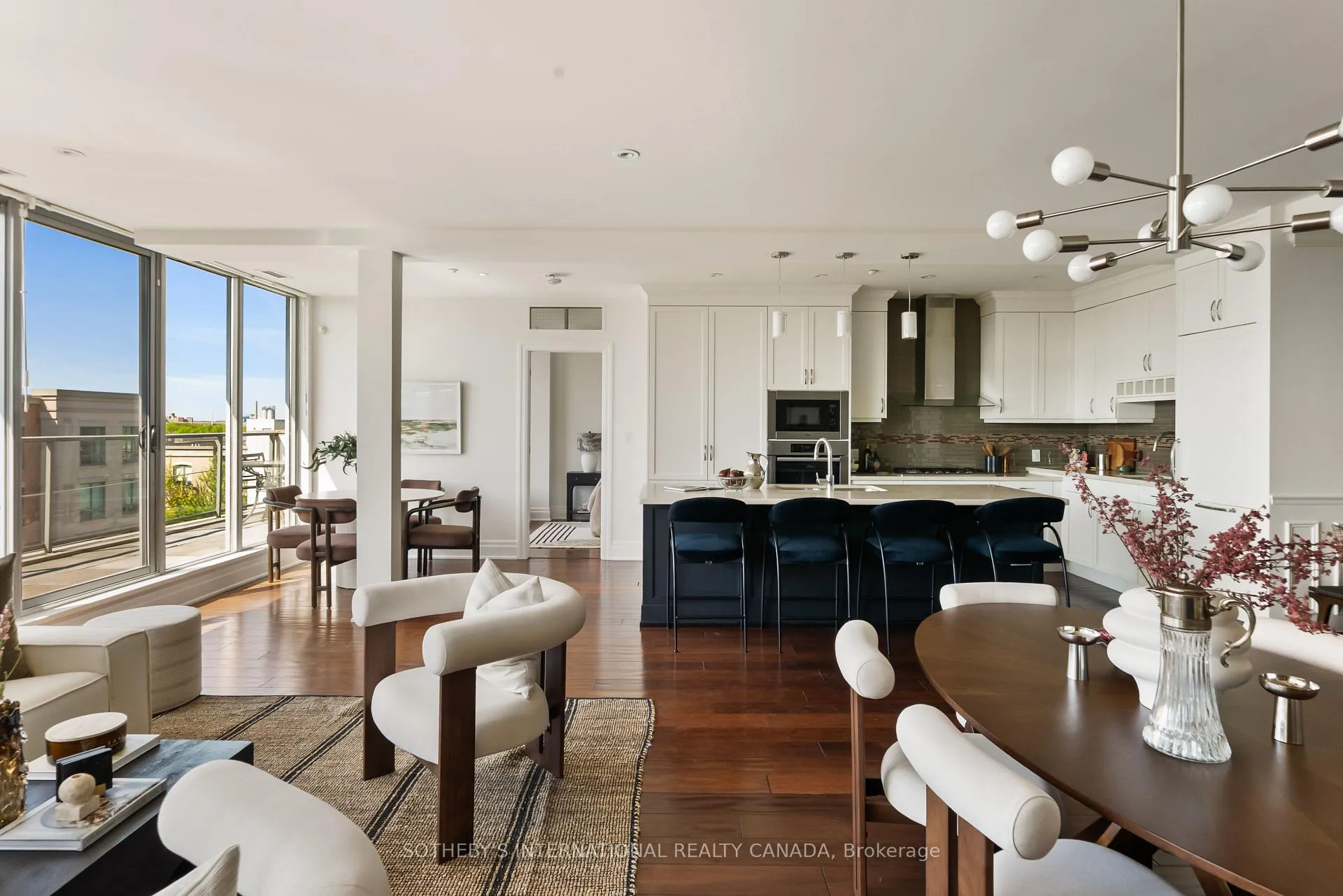 Photo 6 of Unit 501, 1 Rainsford Road, Toronto, The Beaches — HOMEH