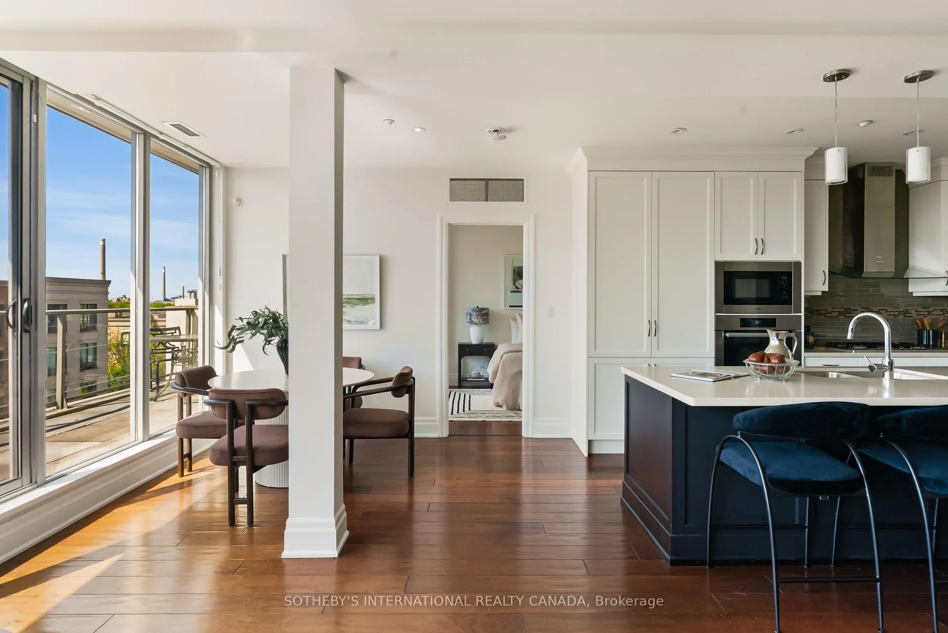 Photo 10 of Unit 501, 1 Rainsford Road, Toronto, The Beaches — HOMEH