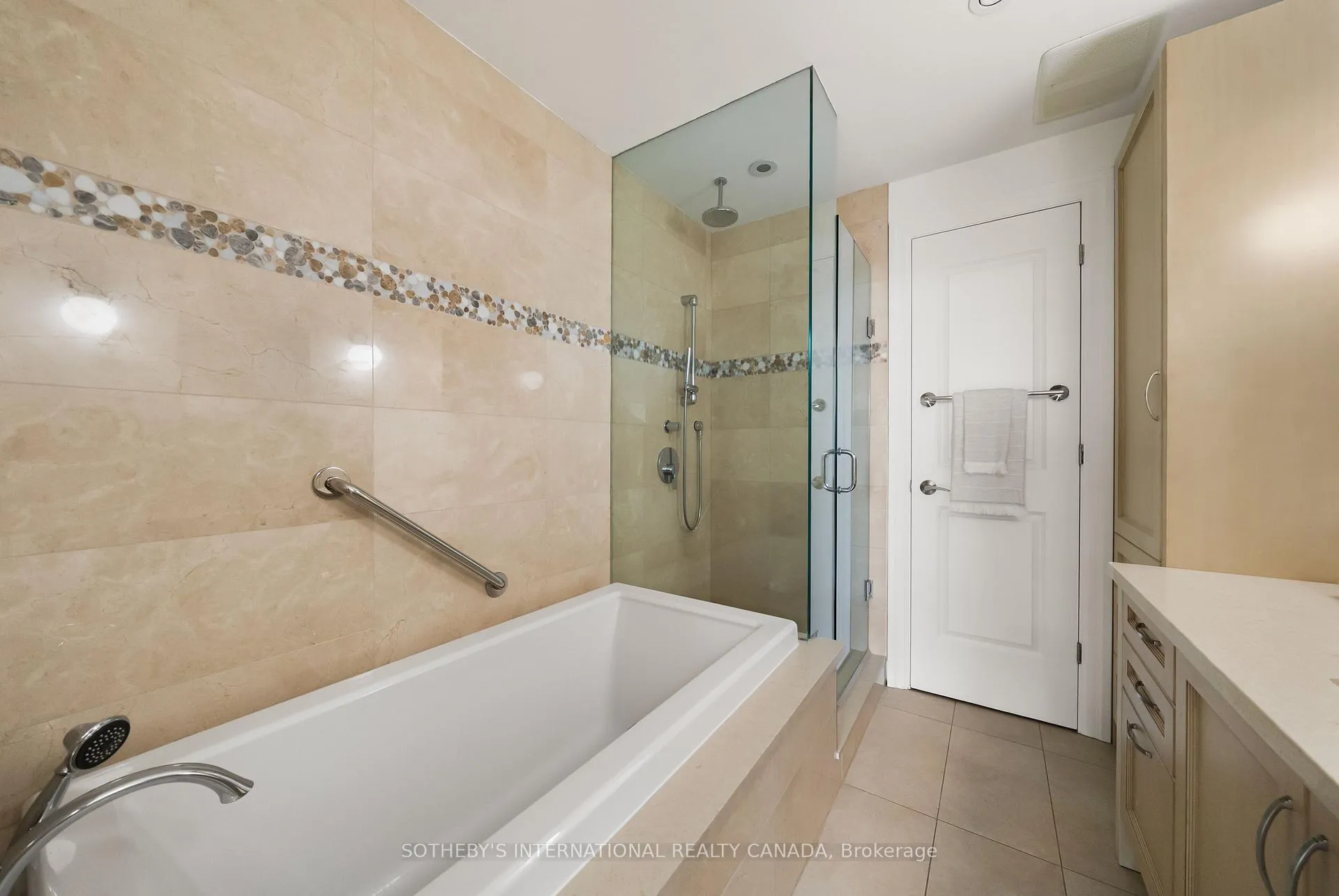 Photo 29 of Unit 501, 1 Rainsford Road, Toronto, The Beaches — HOMEH