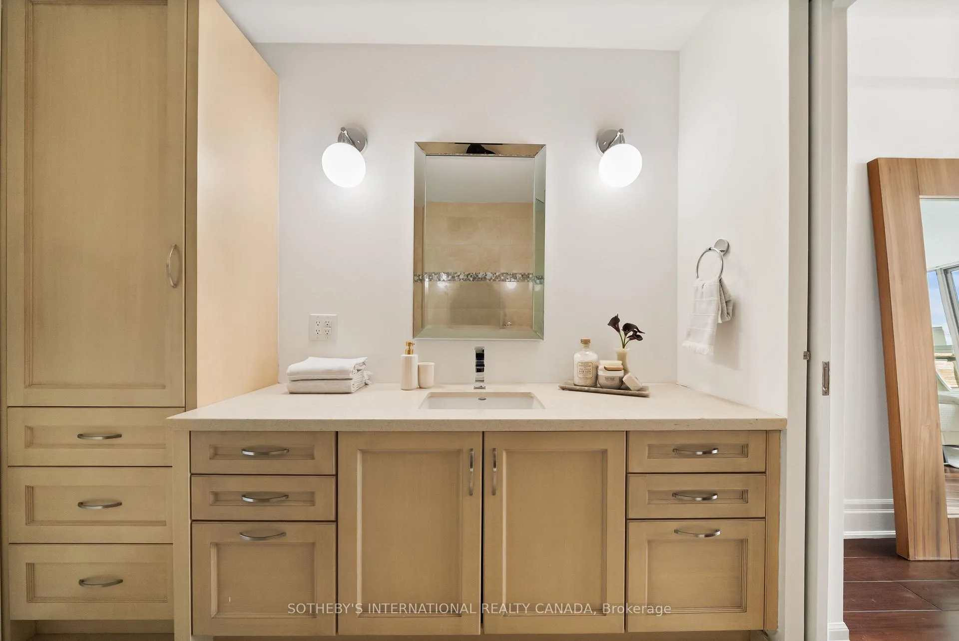 Photo 30 of Unit 501, 1 Rainsford Road, Toronto, The Beaches — HOMEH