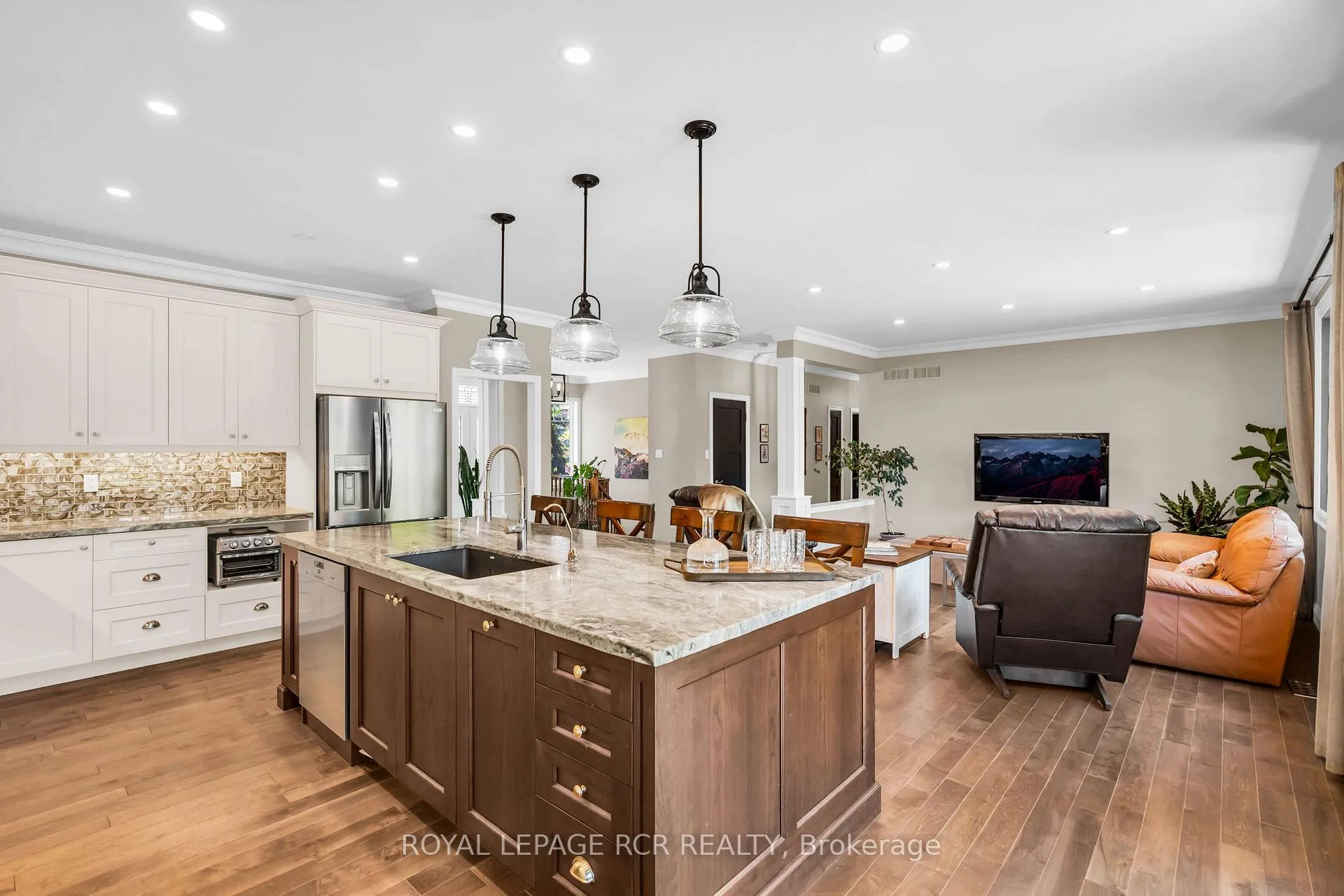 Photo 13 of 5 Massari Street, Caledon, Caledon Village — HOMEH