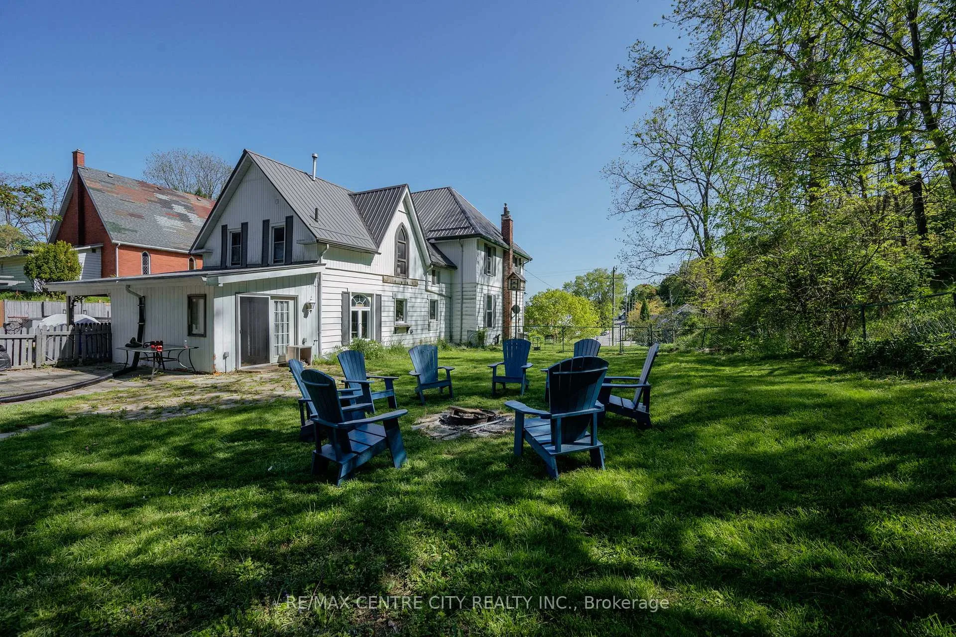 Photo 2 of 337 George Street, Central Elgin, Rural Central Elgin — HOMEH