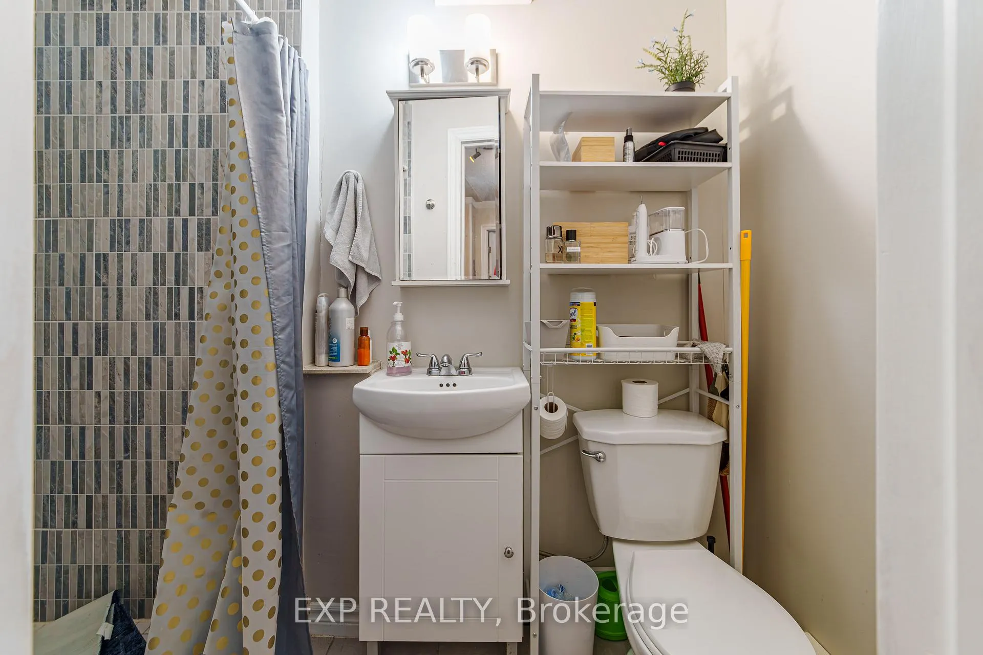 Photo 18 of 10 Castlegreen Private, Ottawa, Hunt Club Park/Greenboro — HOMEH