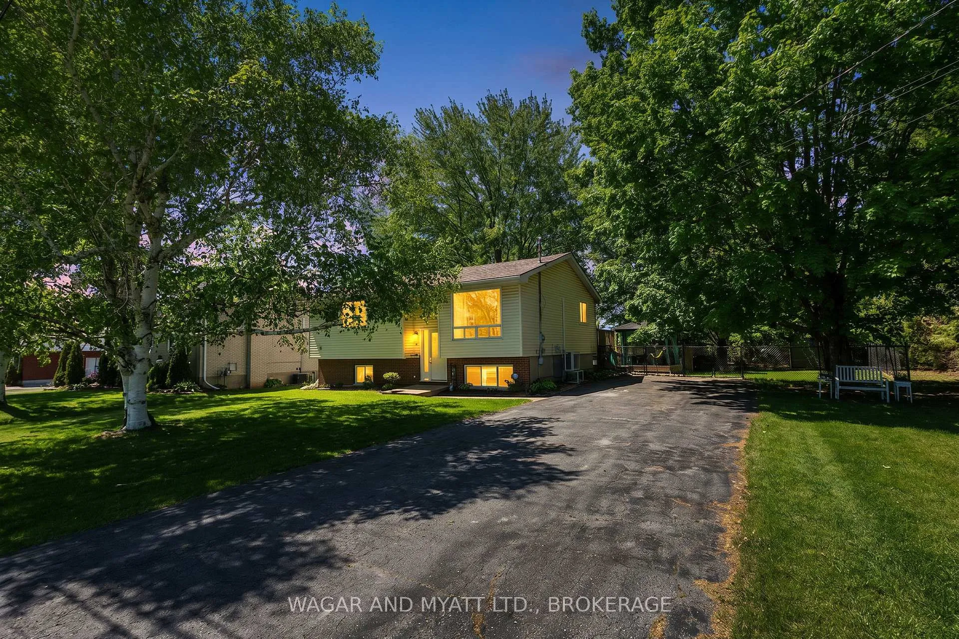 Photo of 39 Riverview Drive