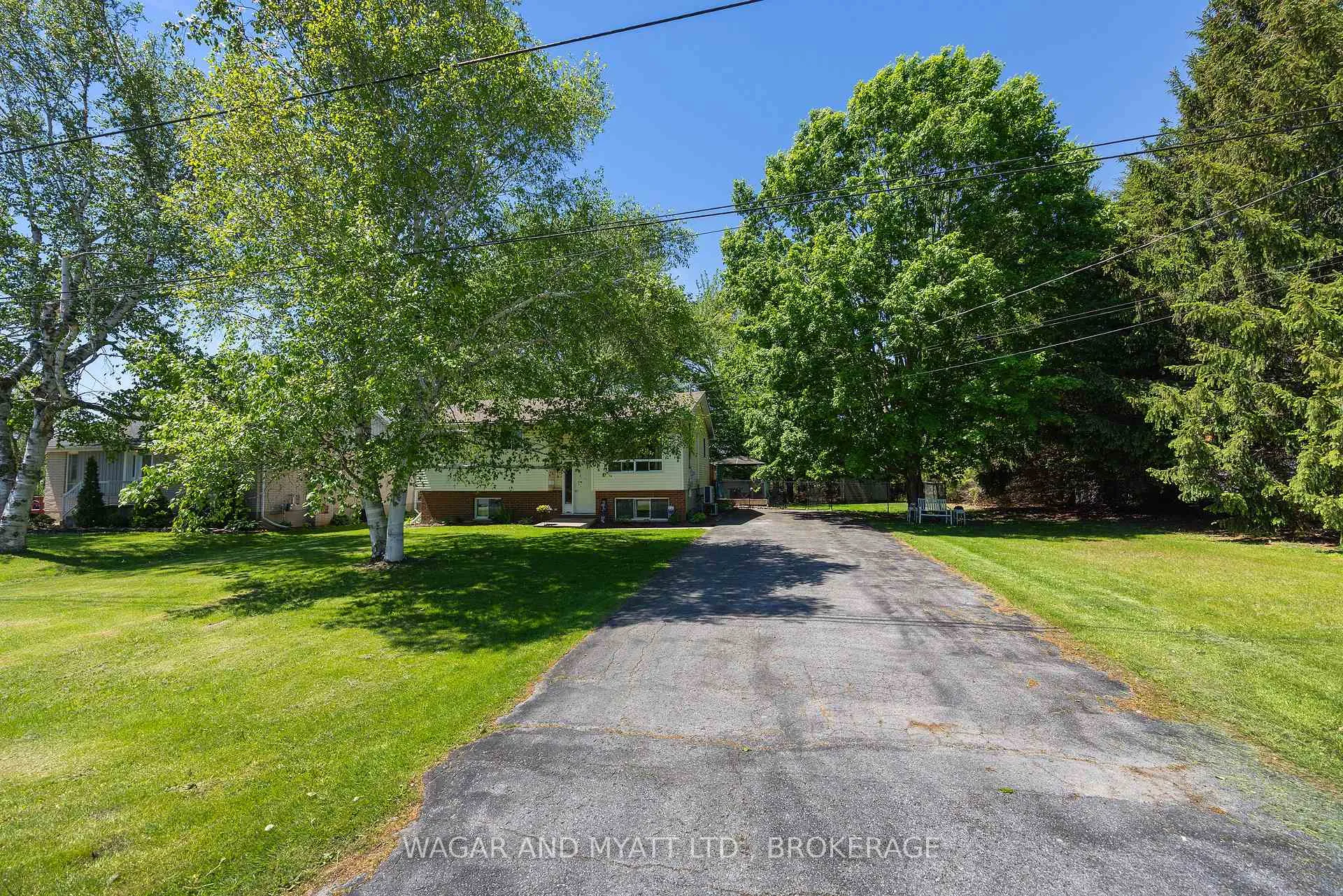Photo 3 of 39 Riverview Drive, Greater Napanee — HOMEH