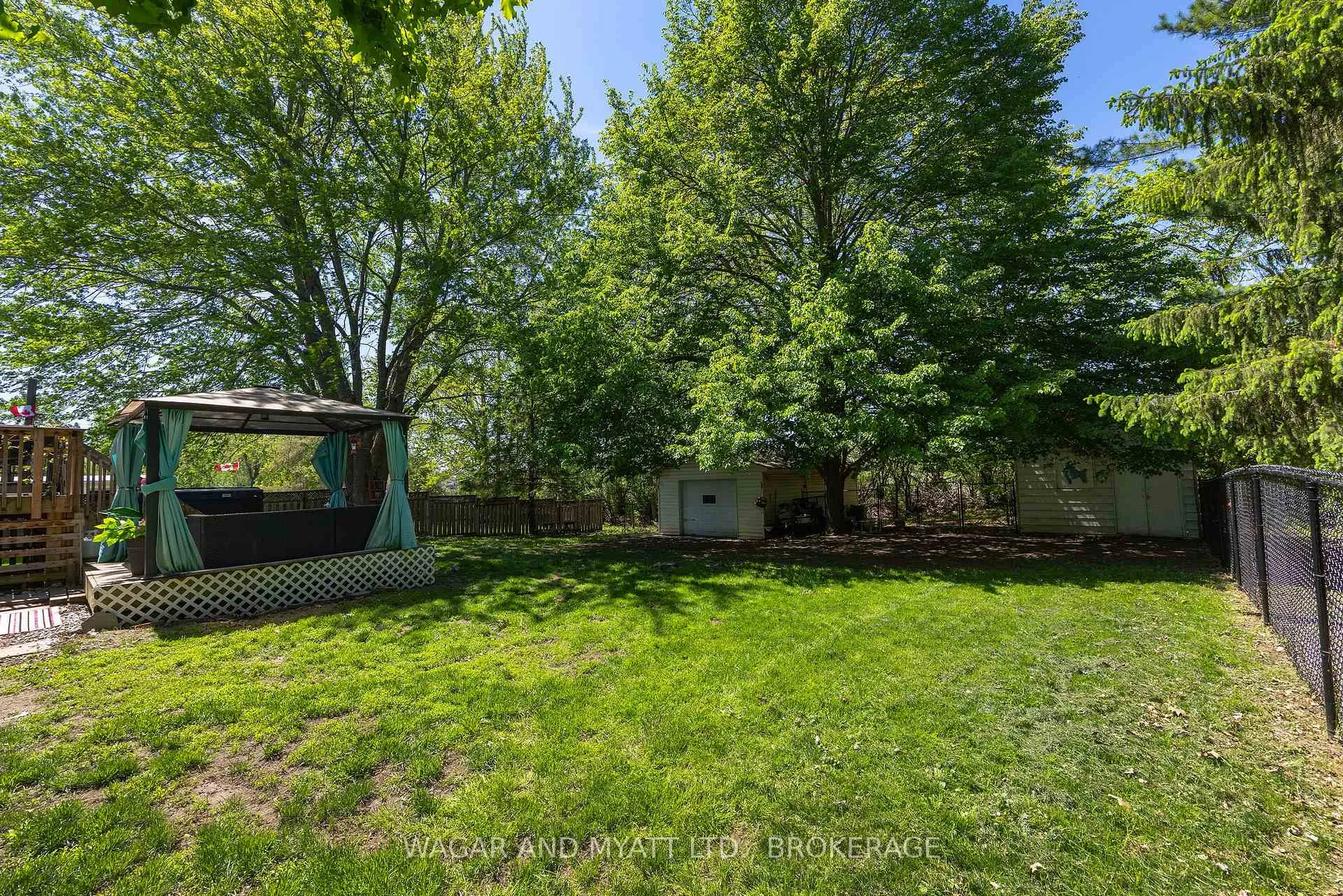 Photo 8 of 39 Riverview Drive, Greater Napanee — HOMEH