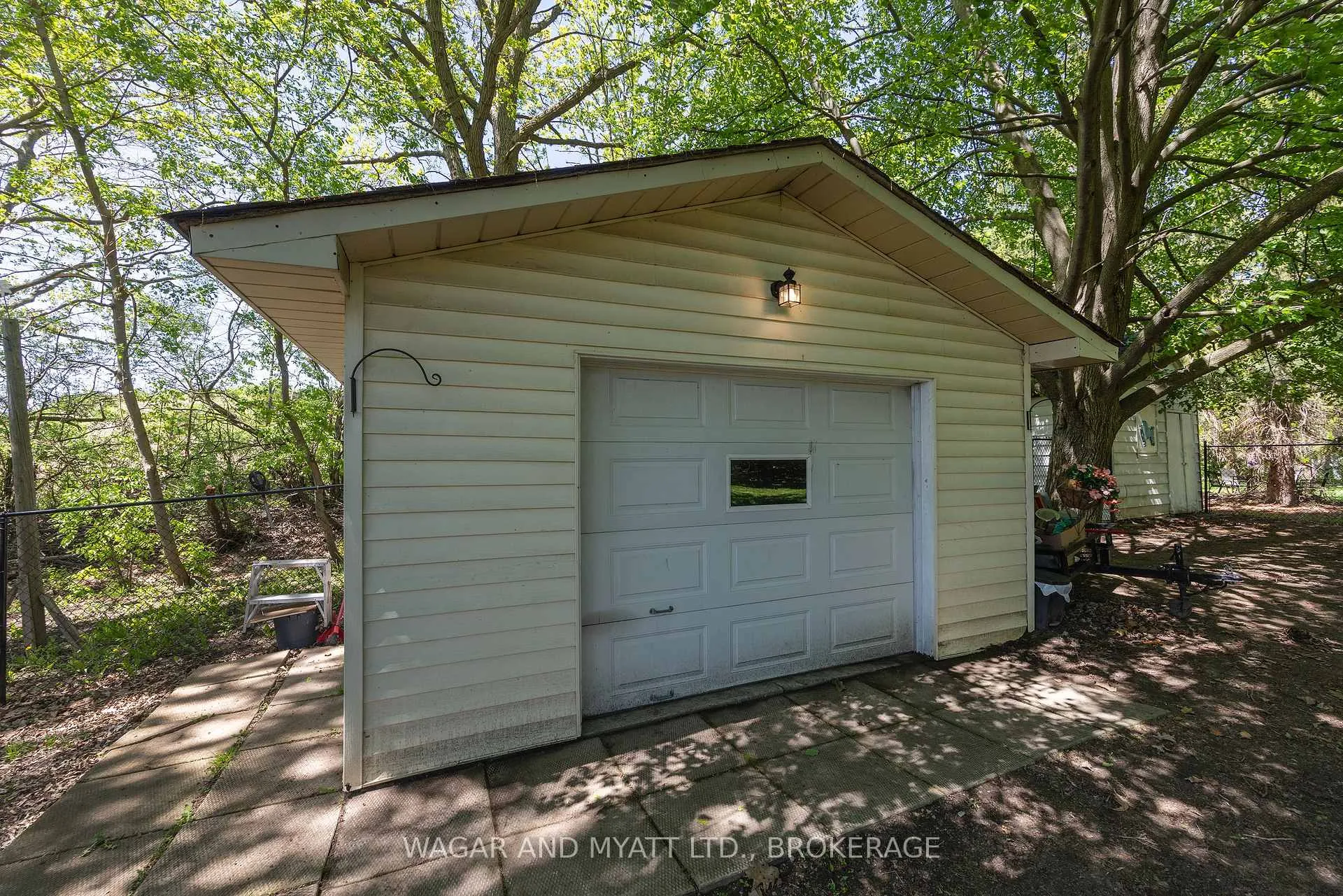 Photo 12 of 39 Riverview Drive, Greater Napanee — HOMEH