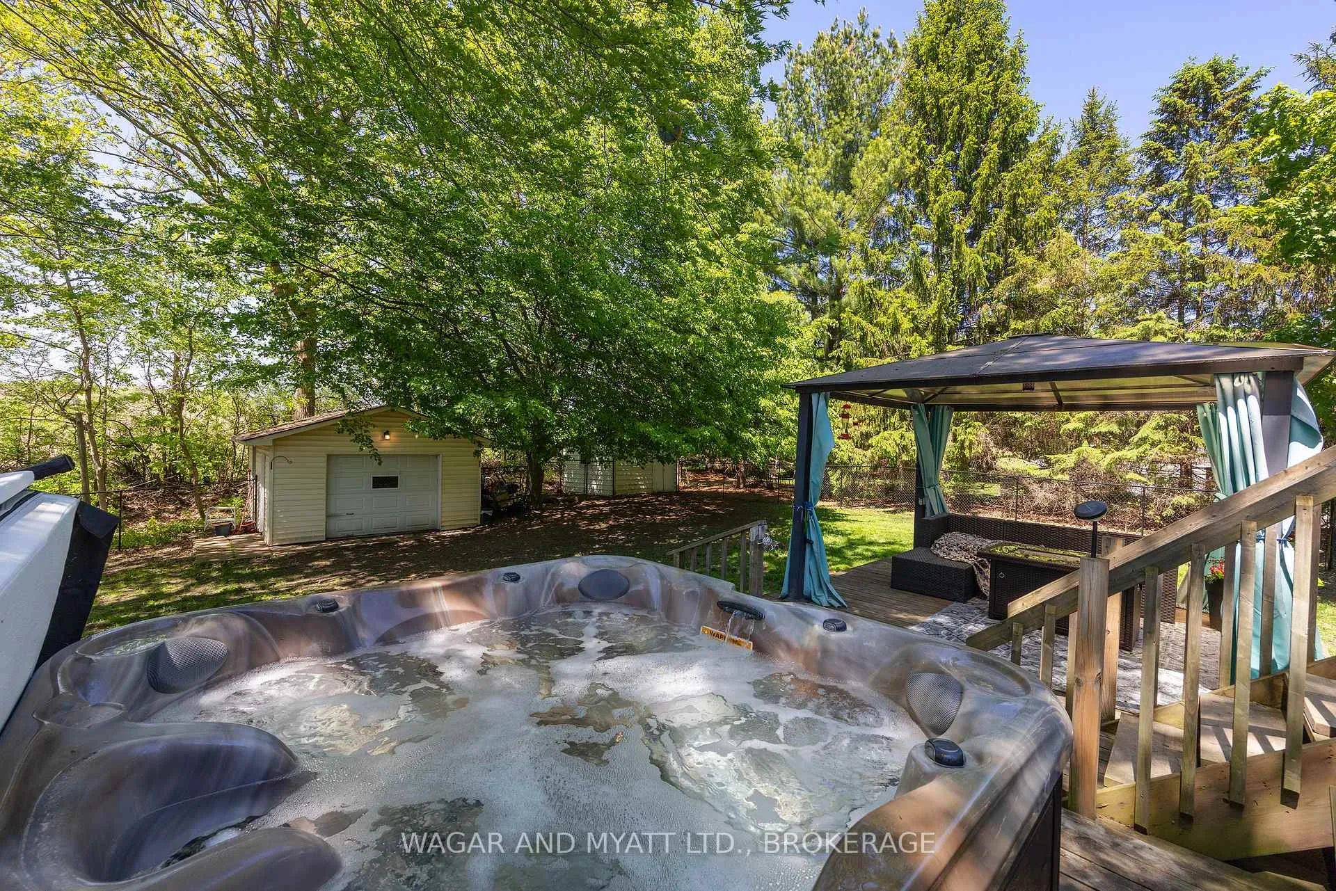 Photo 16 of 39 Riverview Drive, Greater Napanee — HOMEH