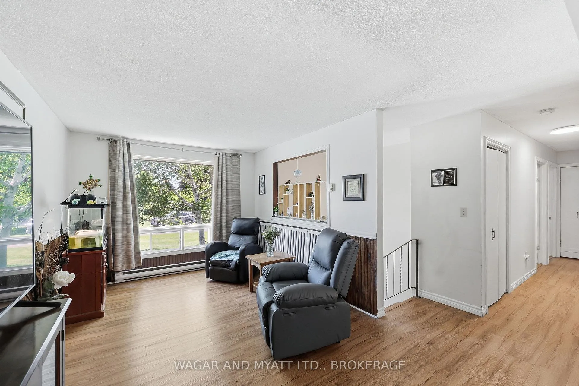 Photo 23 of 39 Riverview Drive, Greater Napanee — HOMEH