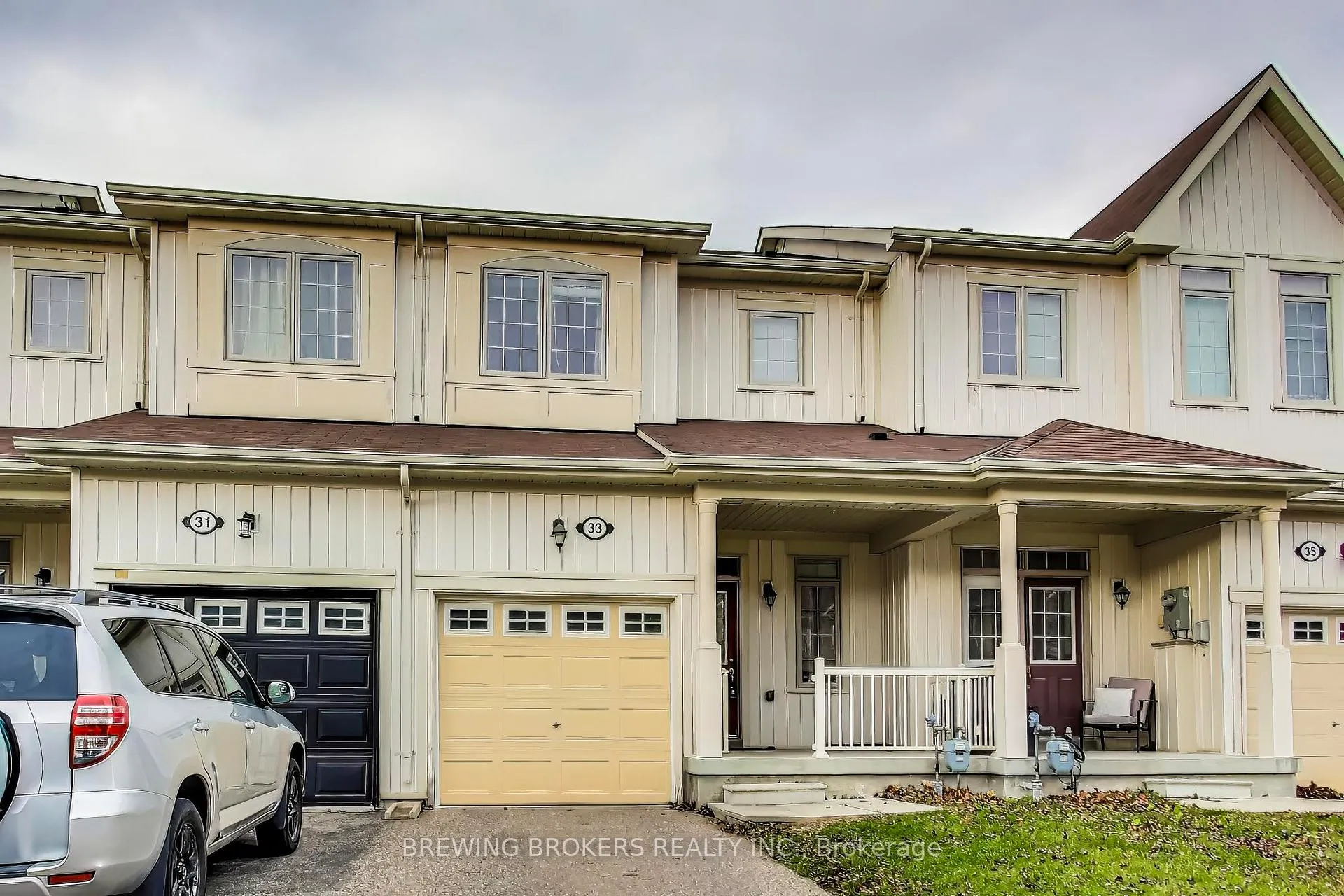 Photo 2 of 33 Pearcey Crescent, Barrie, West Bayfield — HOMEH