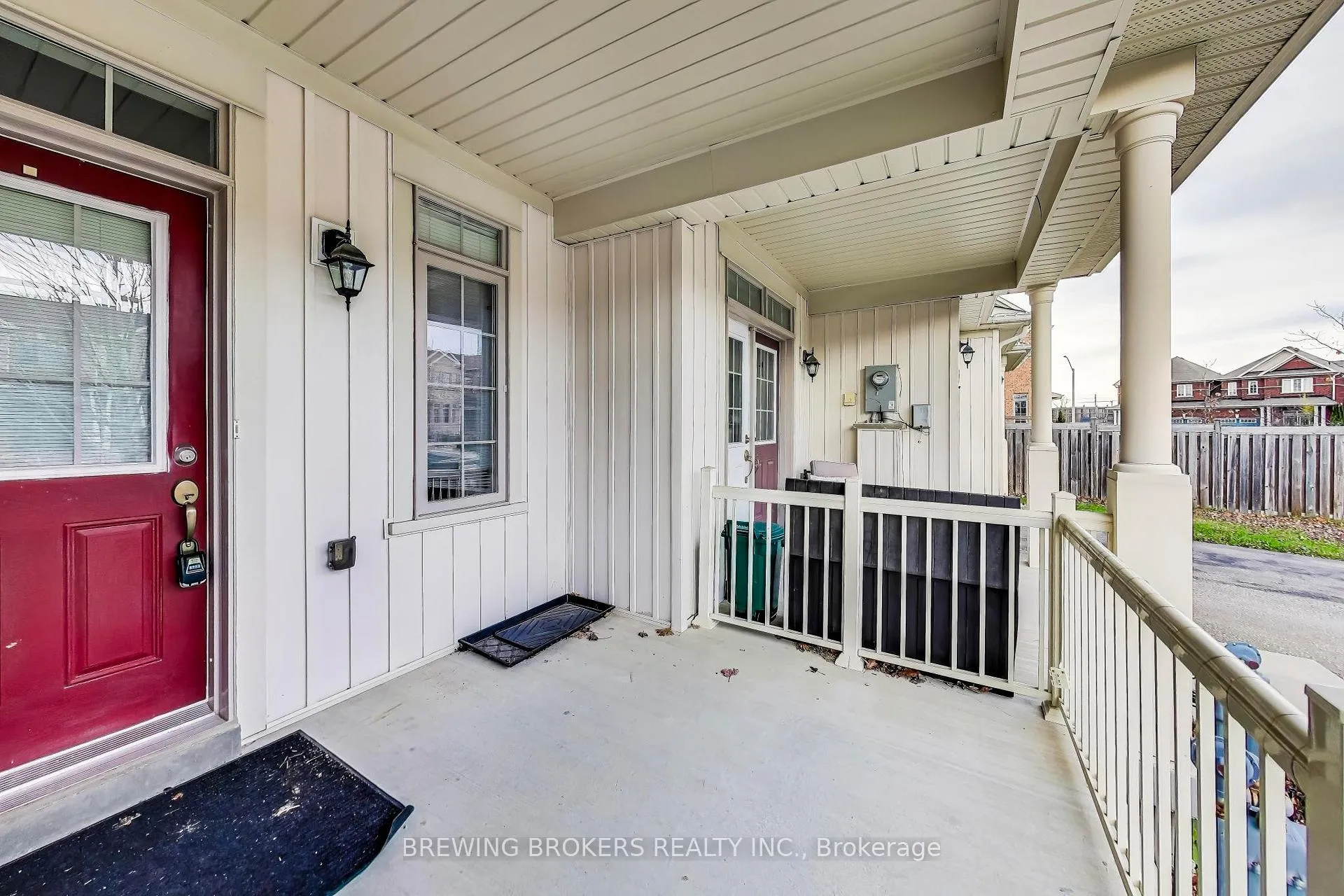Photo 4 of 33 Pearcey Crescent, Barrie, West Bayfield — HOMEH