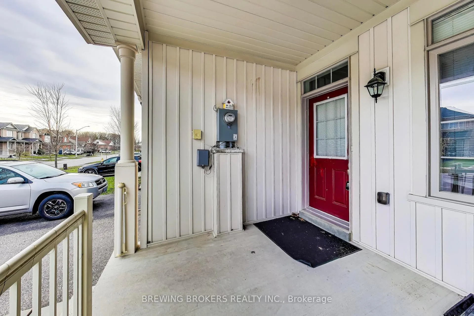 Photo 5 of 33 Pearcey Crescent, Barrie, West Bayfield — HOMEH