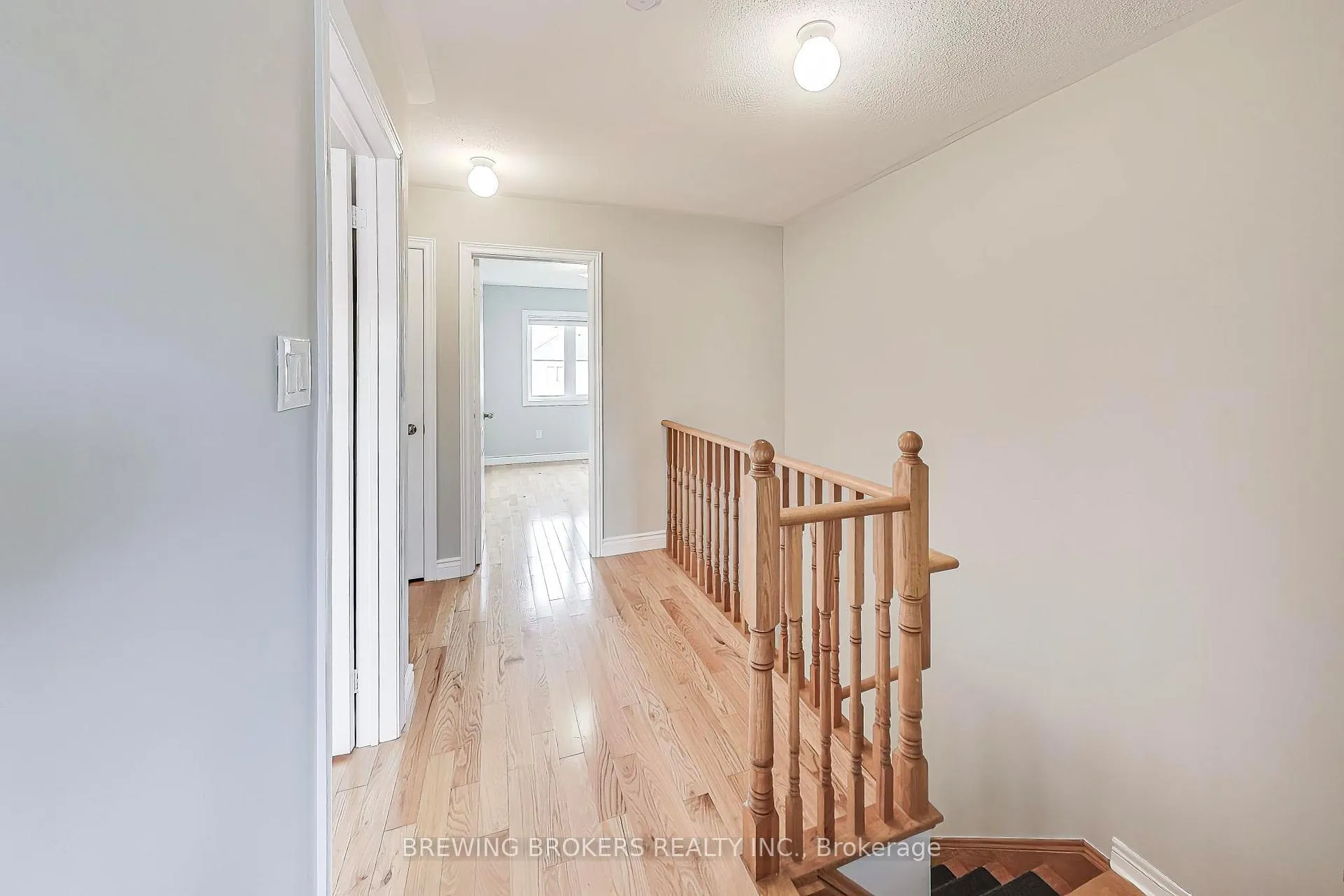 Photo 16 of 33 Pearcey Crescent, Barrie, West Bayfield — HOMEH