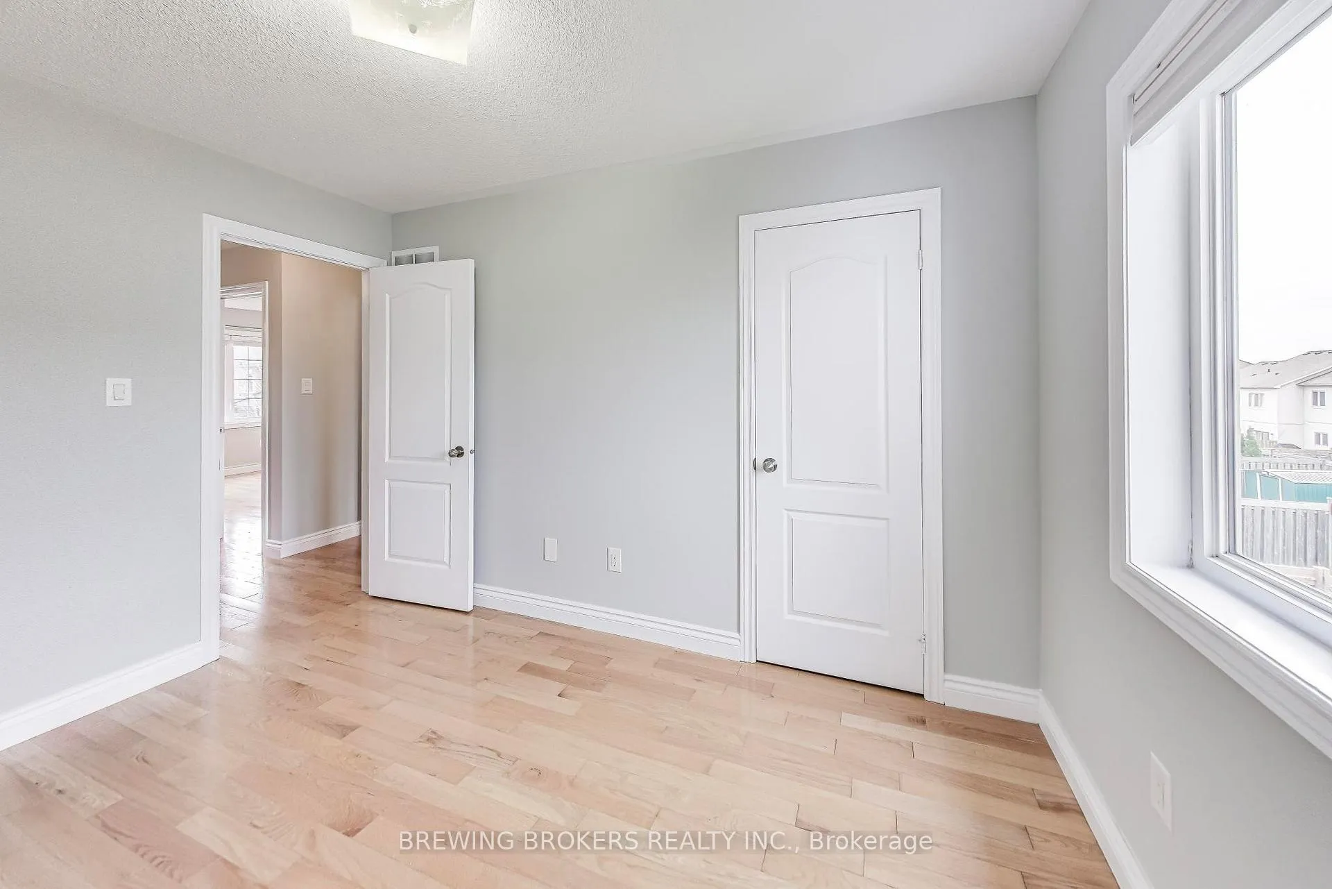 Photo 26 of 33 Pearcey Crescent, Barrie, West Bayfield — HOMEH