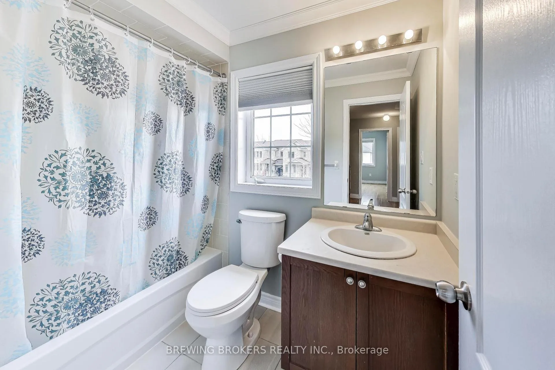 Photo 27 of 33 Pearcey Crescent, Barrie, West Bayfield — HOMEH