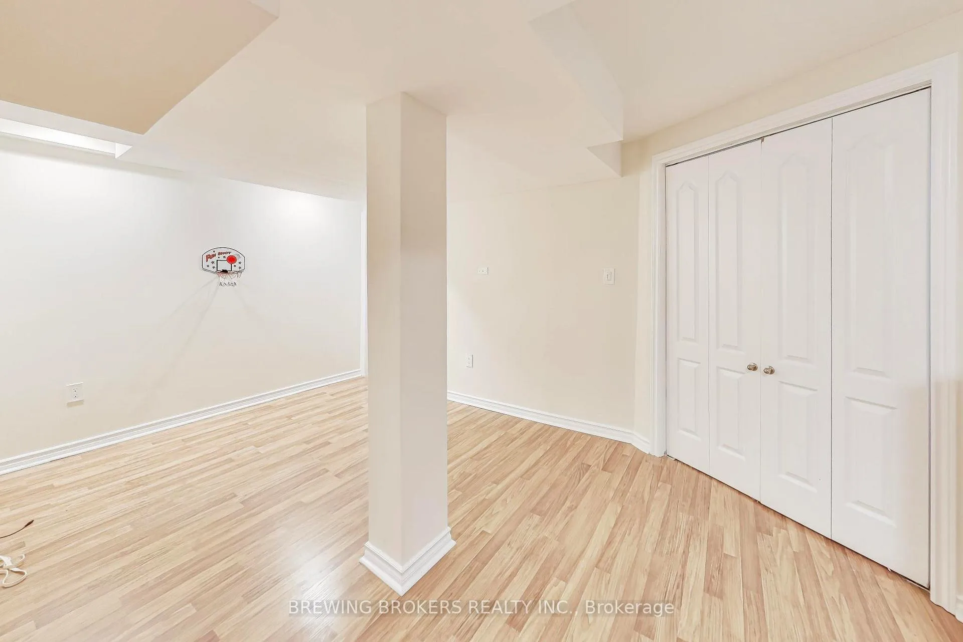 Photo 28 of 33 Pearcey Crescent, Barrie, West Bayfield — HOMEH