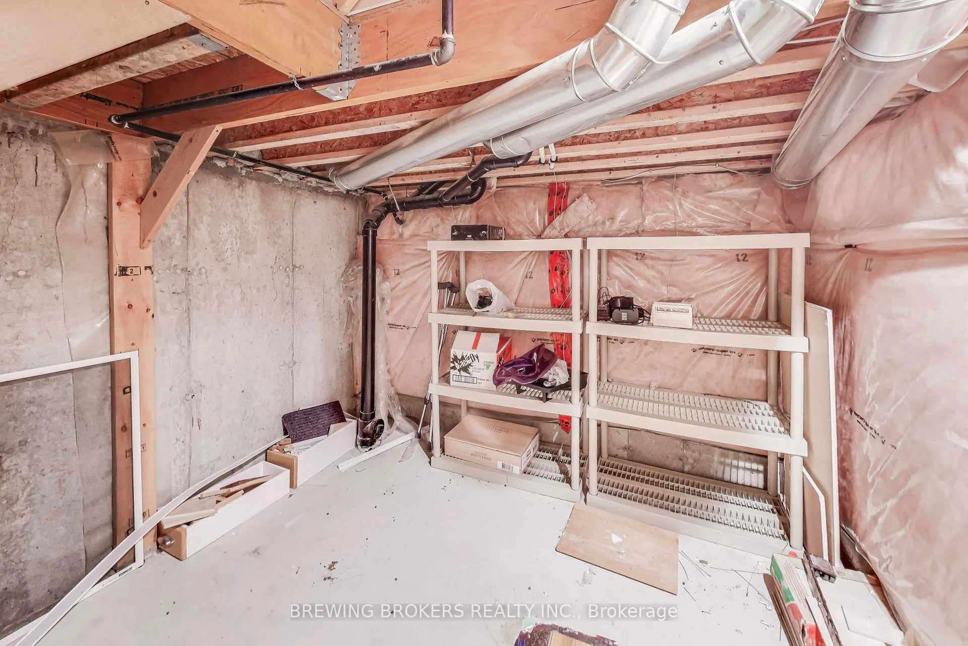 Photo 32 of 33 Pearcey Crescent, Barrie, West Bayfield — HOMEH