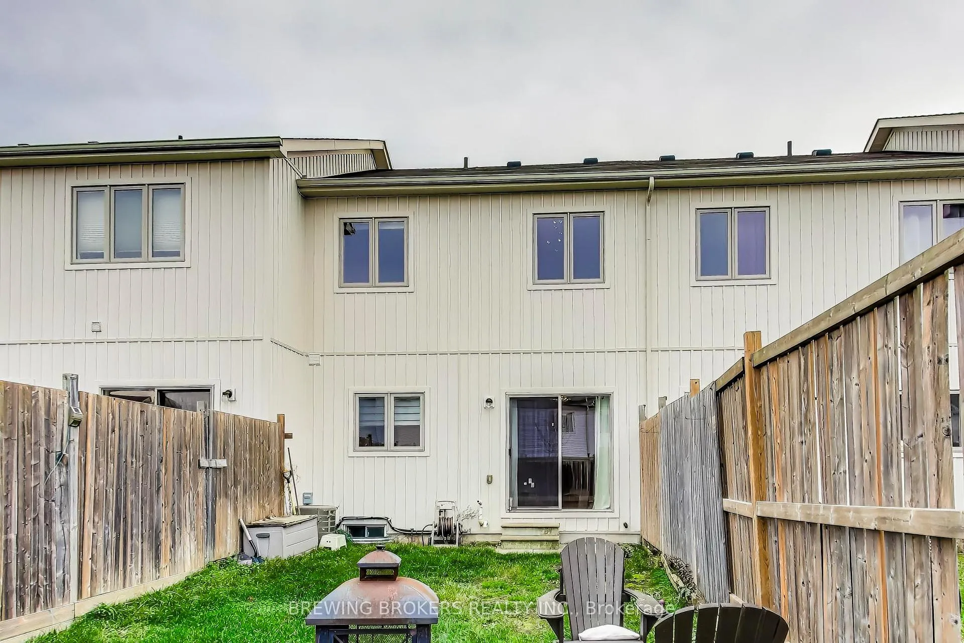 Photo 34 of 33 Pearcey Crescent, Barrie, West Bayfield — HOMEH