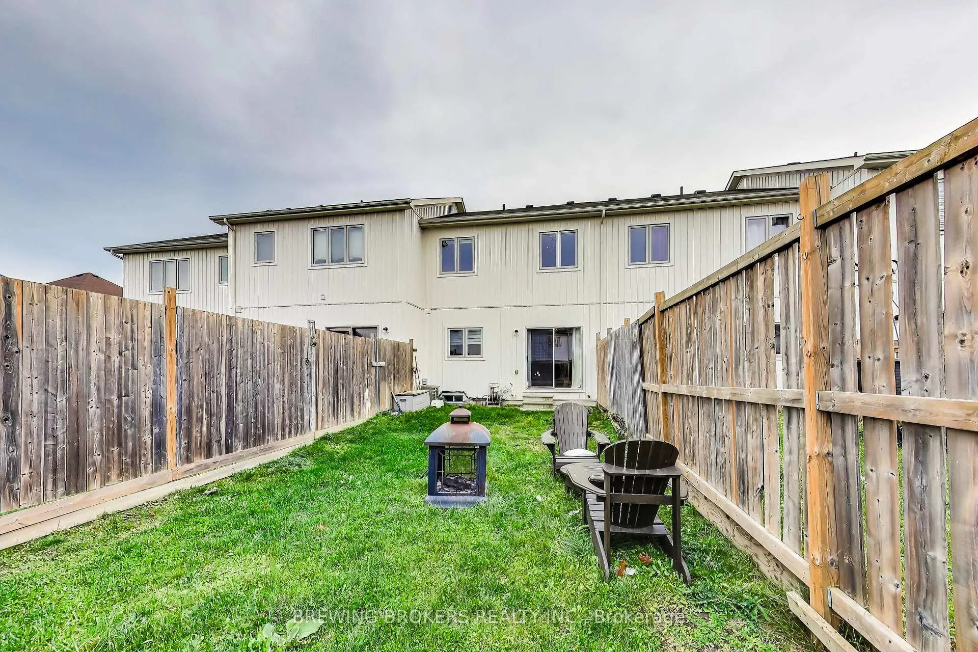Photo 39 of 33 Pearcey Crescent, Barrie, West Bayfield — HOMEH