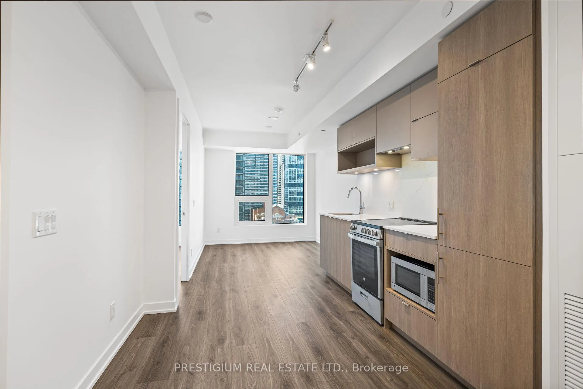 Photo 4 of Unit 1801, 100 queen Street E, Toronto, Church-Yonge Corridor — HOMEH