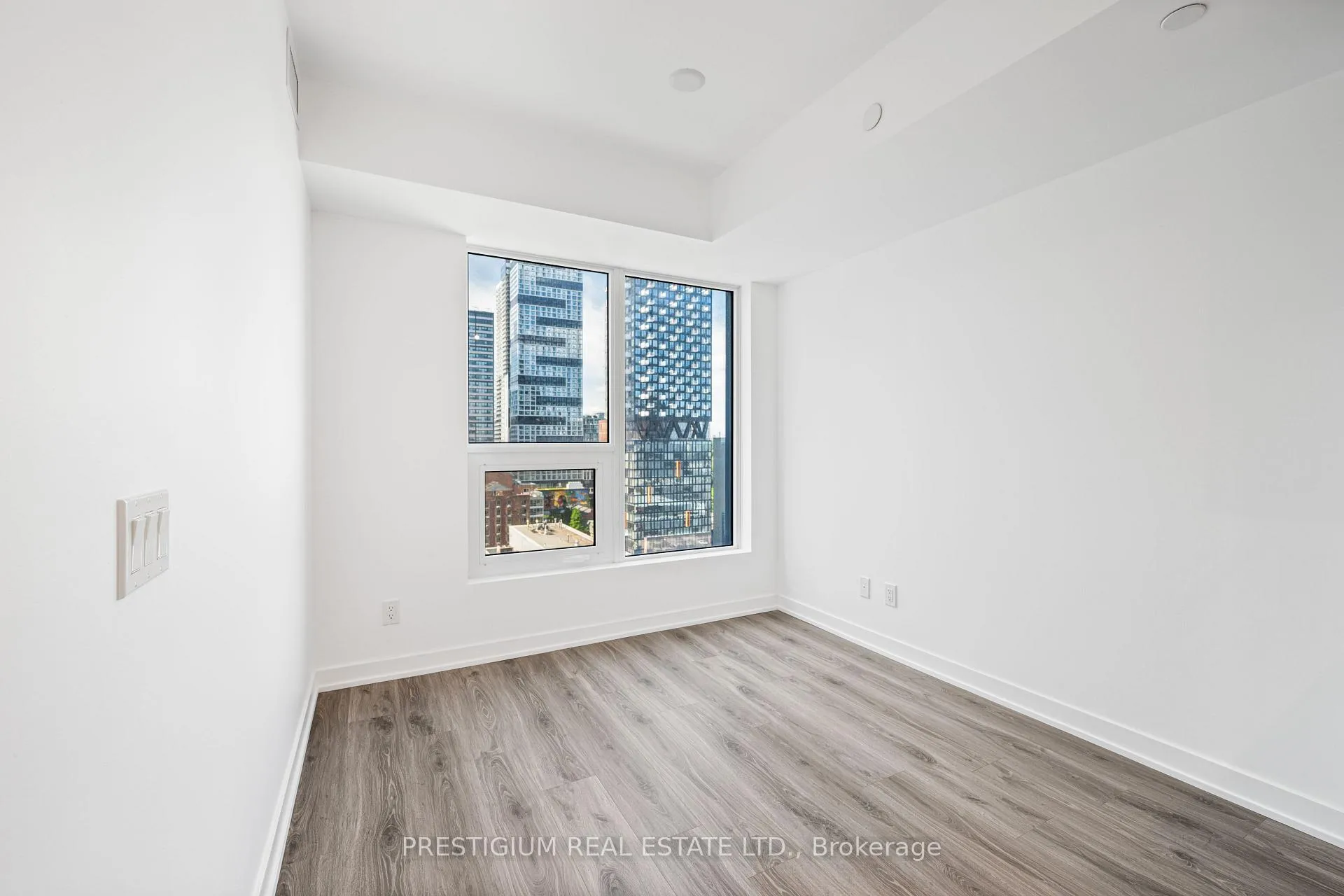 Photo 16 of Unit 1801, 100 queen Street E, Toronto, Church-Yonge Corridor — HOMEH