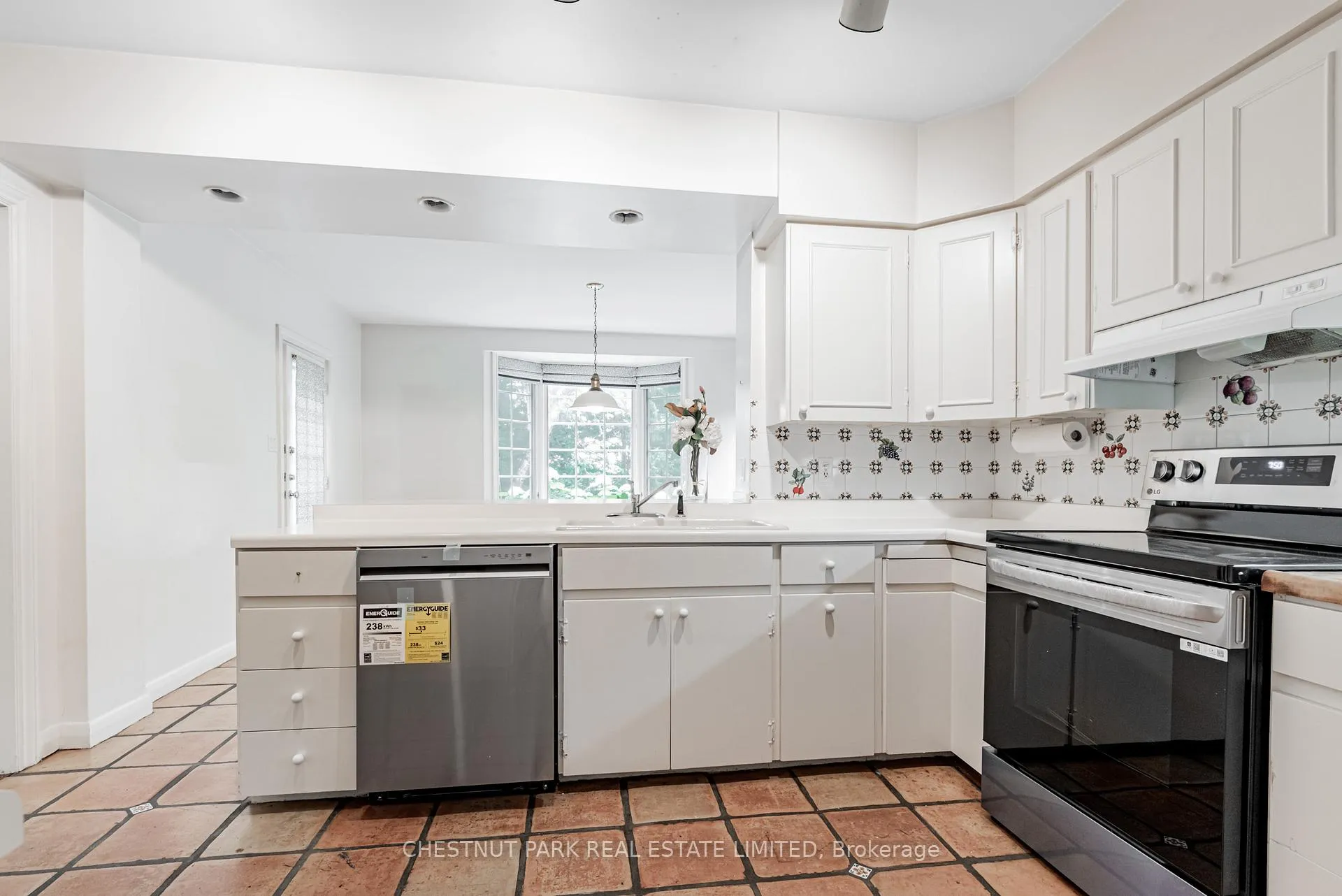 Photo 12 of 56 Rochester Avenue, Toronto, Lawrence Park South — HOMEH