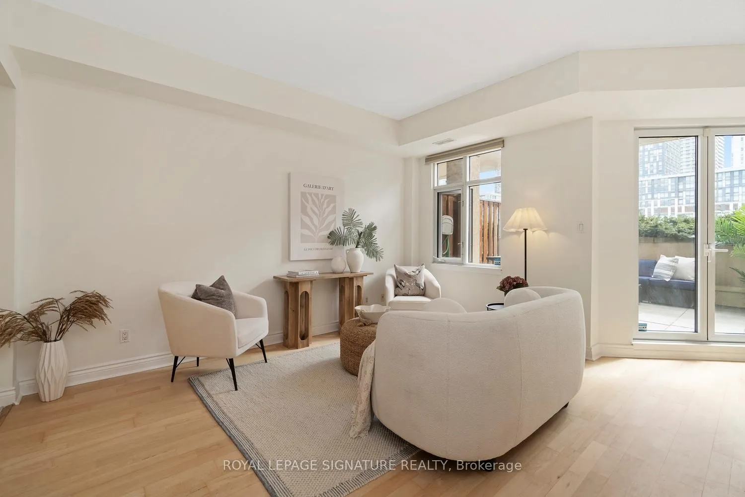 Photo 5 of Unit 207, 550 Front Street W, Toronto, Waterfront Communities — HOMEH