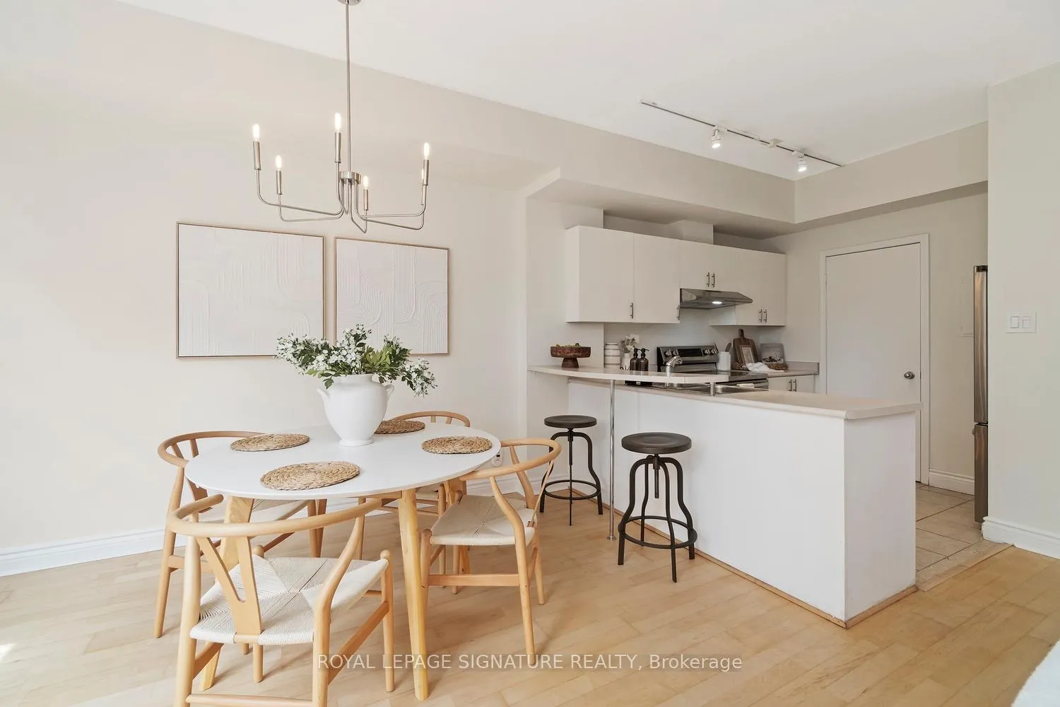 Photo 7 of Unit 207, 550 Front Street W, Toronto, Waterfront Communities — HOMEH