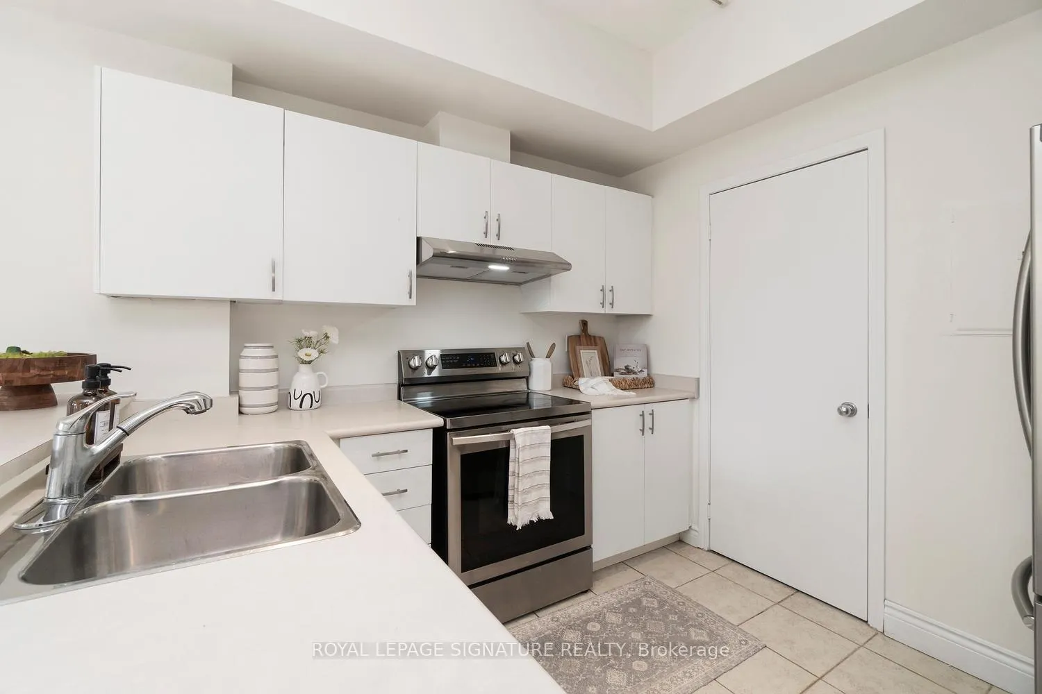 Photo 9 of Unit 207, 550 Front Street W, Toronto, Waterfront Communities — HOMEH