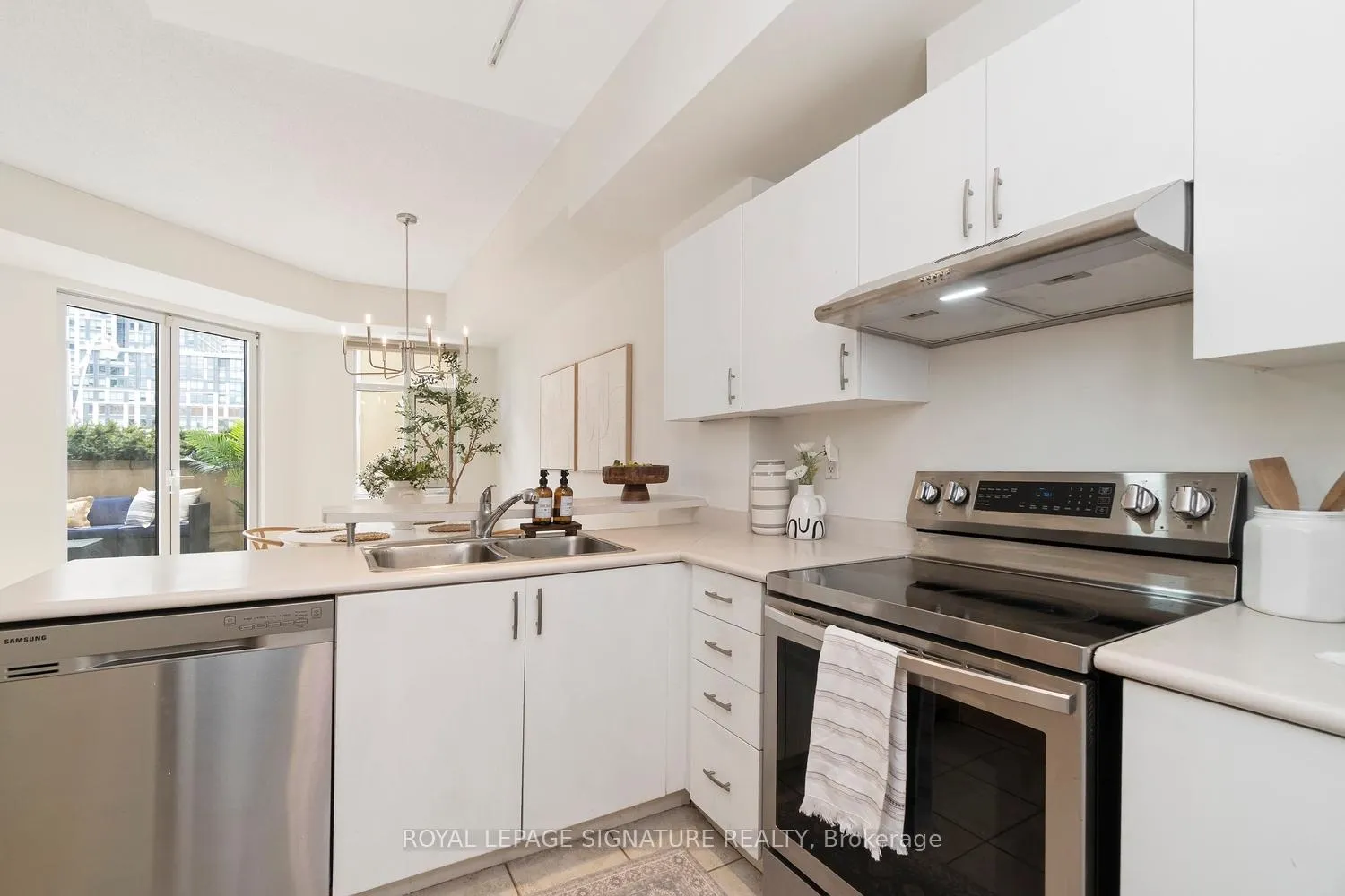 Photo 10 of Unit 207, 550 Front Street W, Toronto, Waterfront Communities — HOMEH
