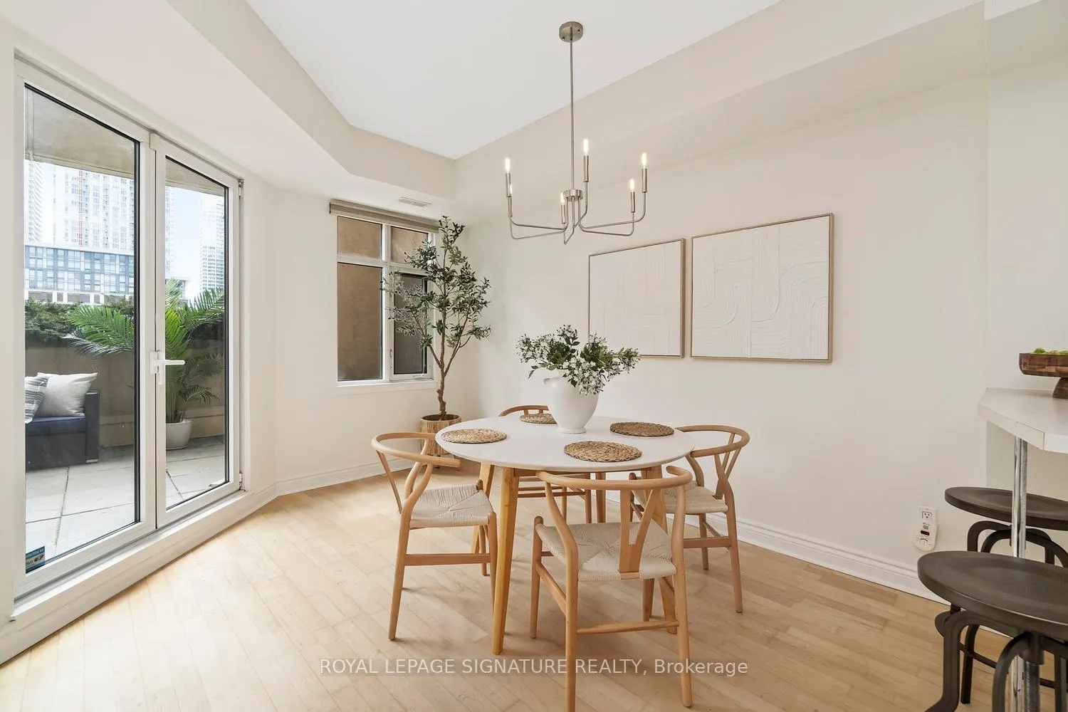 Photo 13 of Unit 207, 550 Front Street W, Toronto, Waterfront Communities — HOMEH